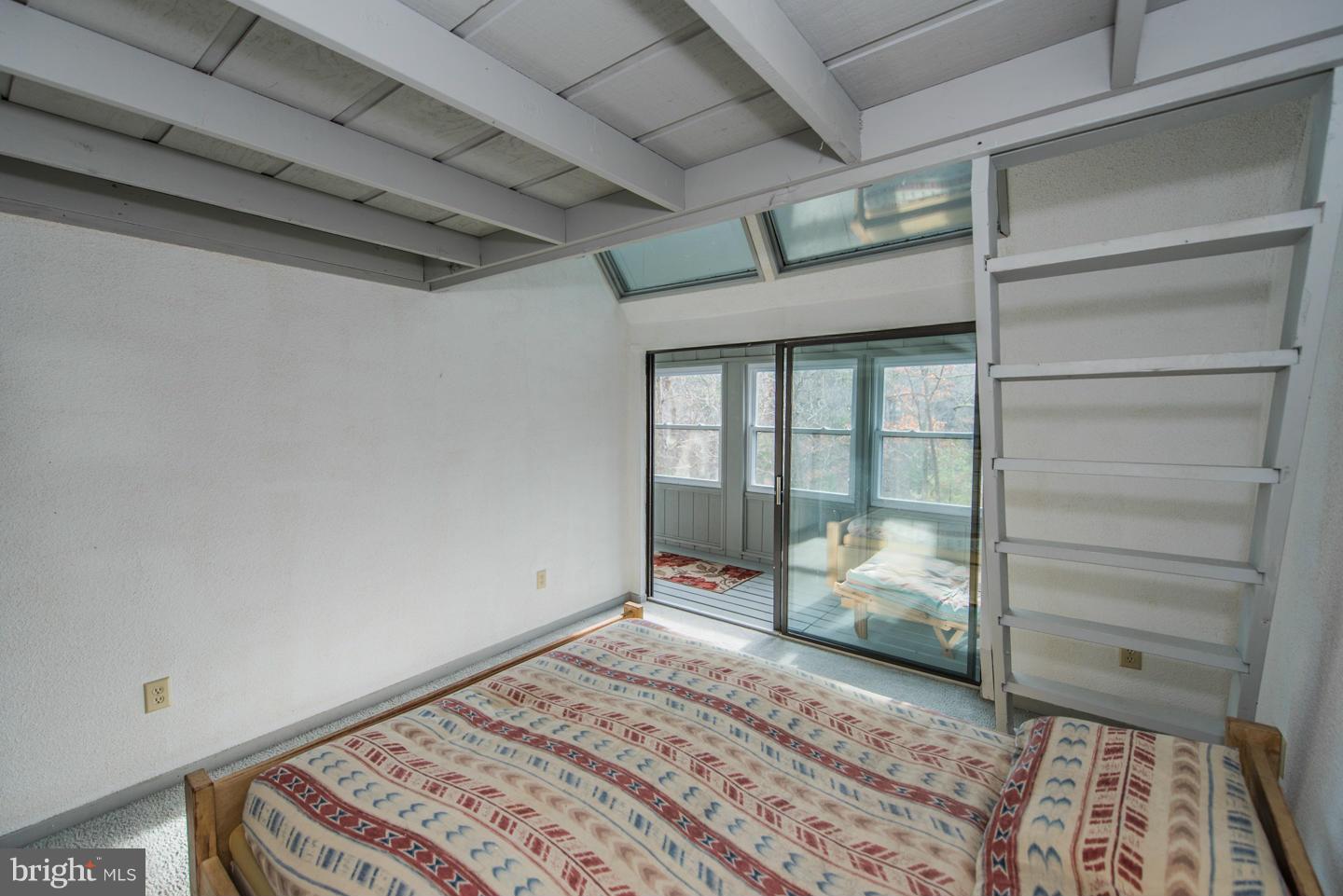 SLEEPY HOLLOW - Residential