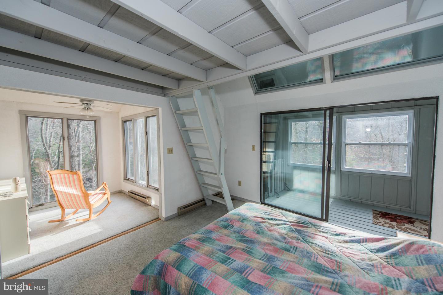 SLEEPY HOLLOW - Residential