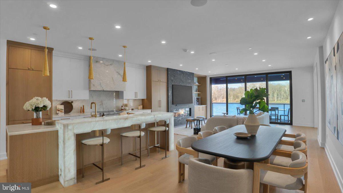 RIVERSTONE - Residential