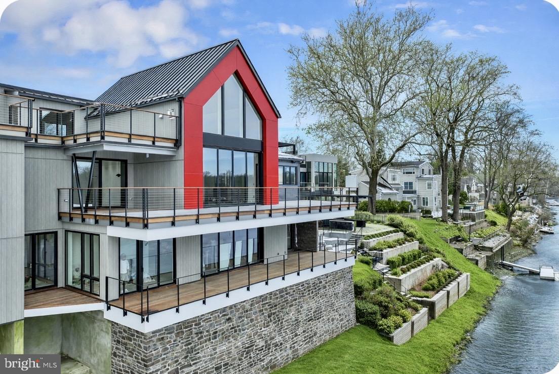 RIVERSTONE - Residential