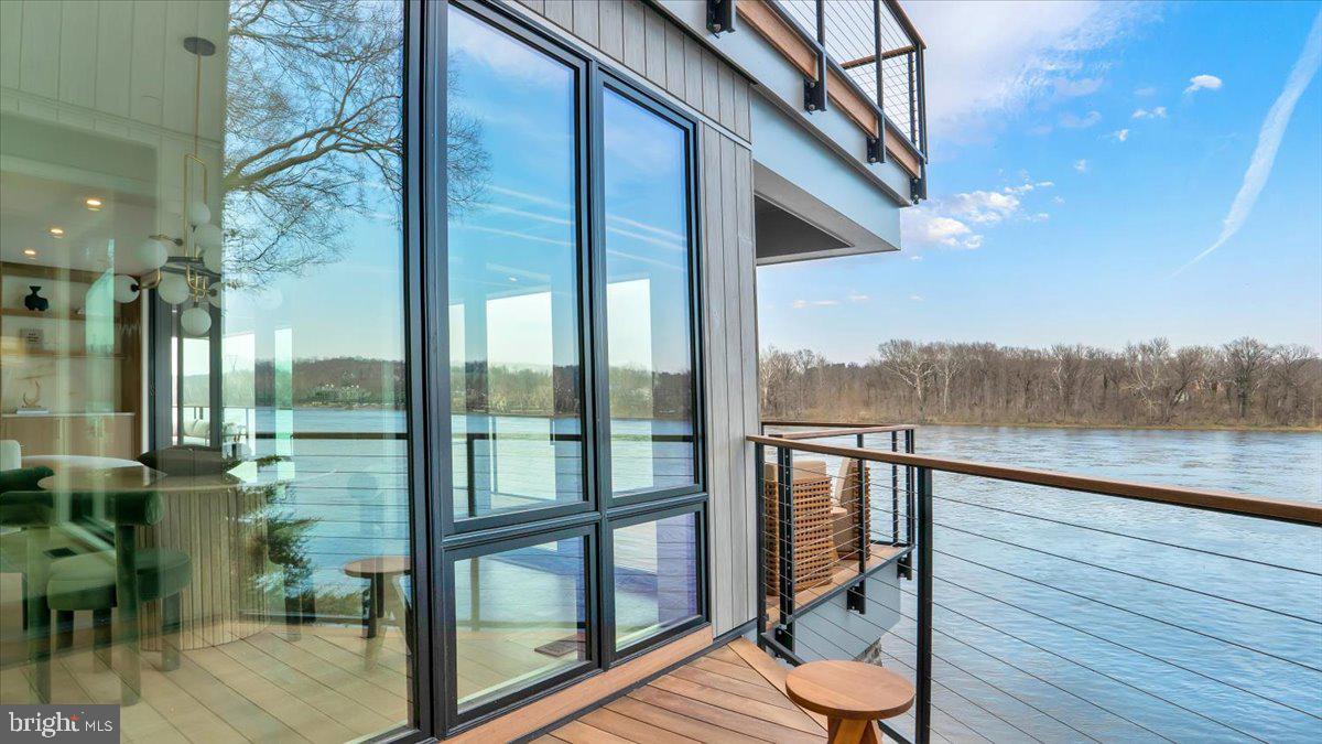 RIVERSTONE - Residential