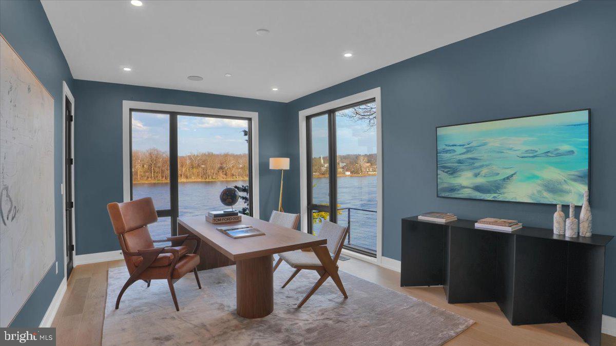 RIVERSTONE - Residential