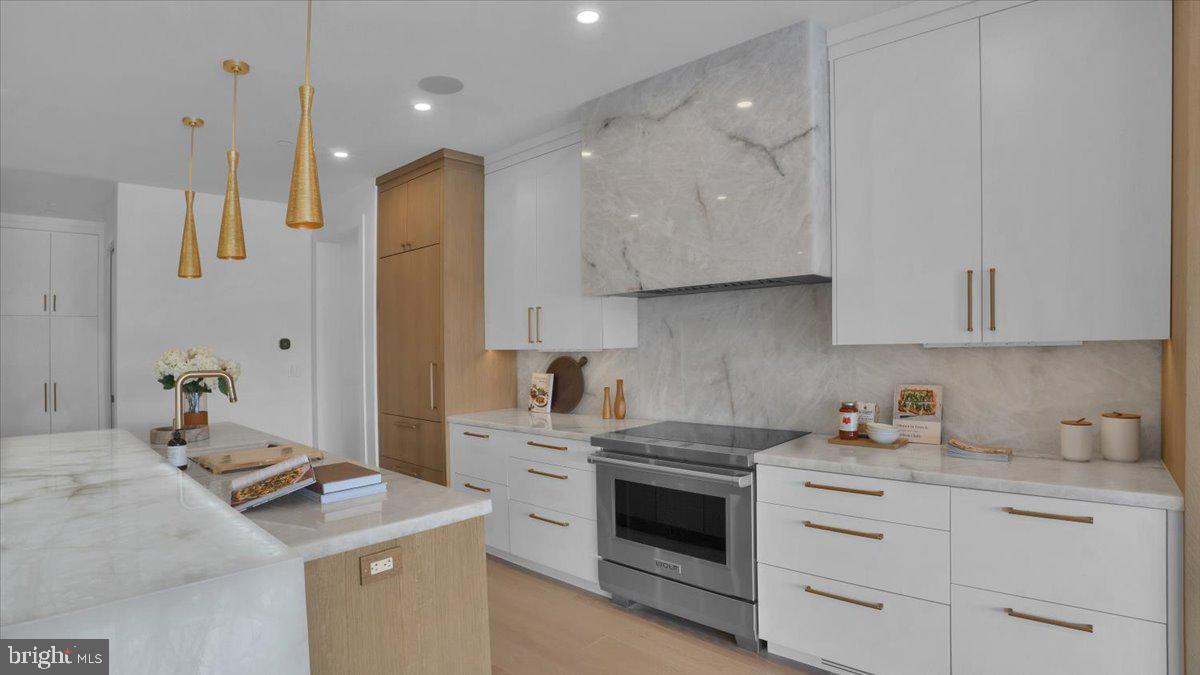 RIVERSTONE - Residential