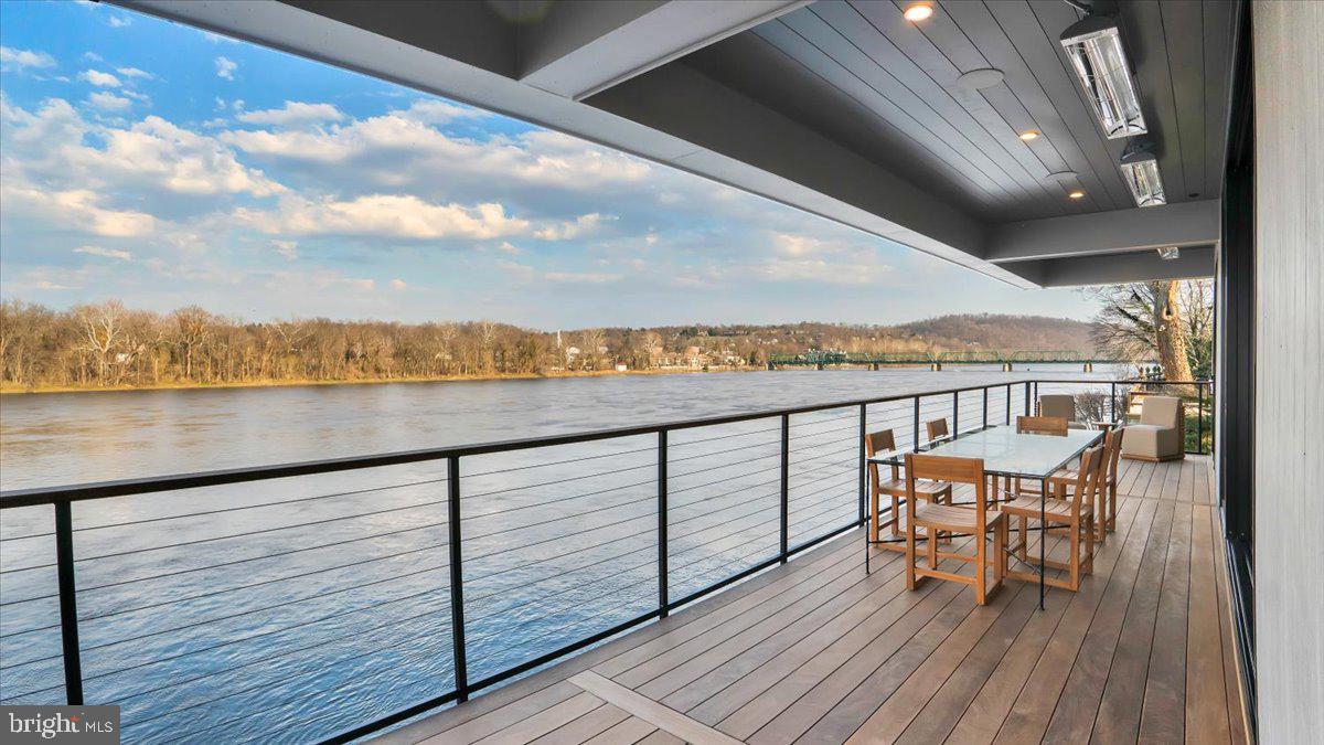 RIVERSTONE - Residential