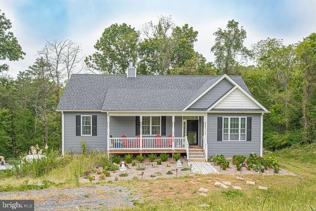 254 Apple Orchard Drive, Linden, VA 22642