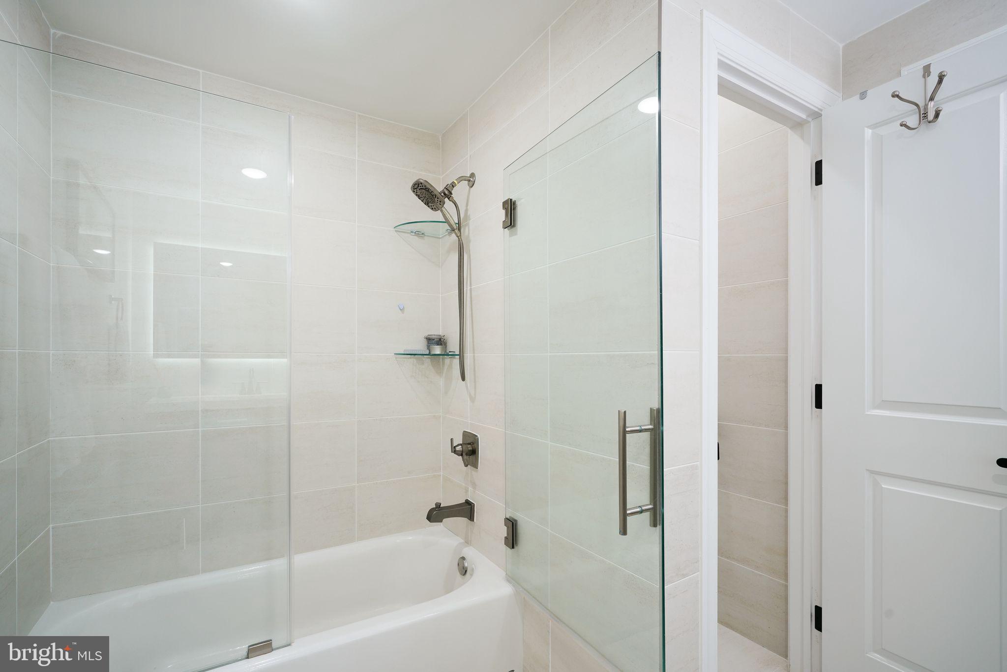 PENNSPORT - Residential Lease