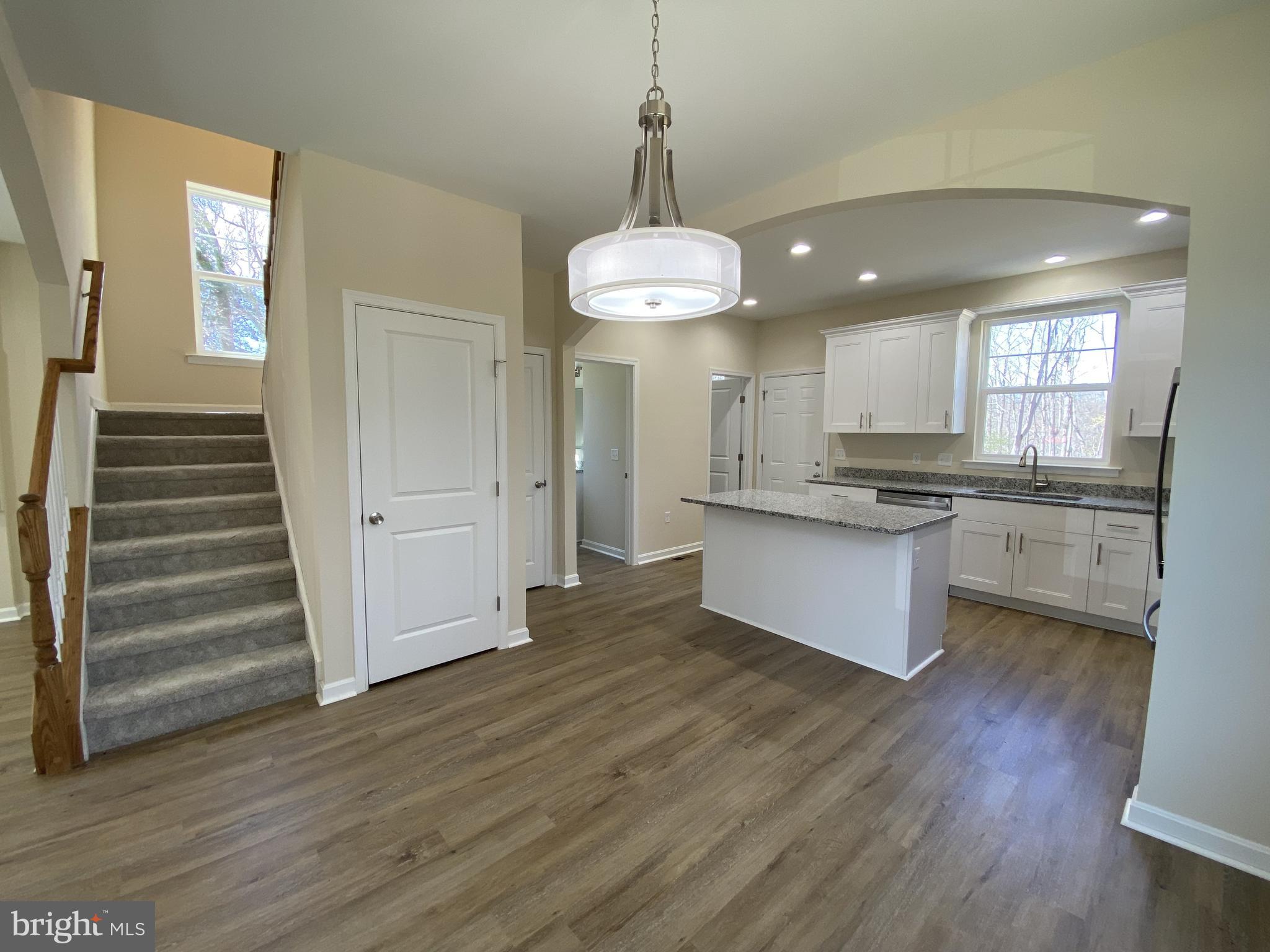 STRATFORD HARBOUR - Residential