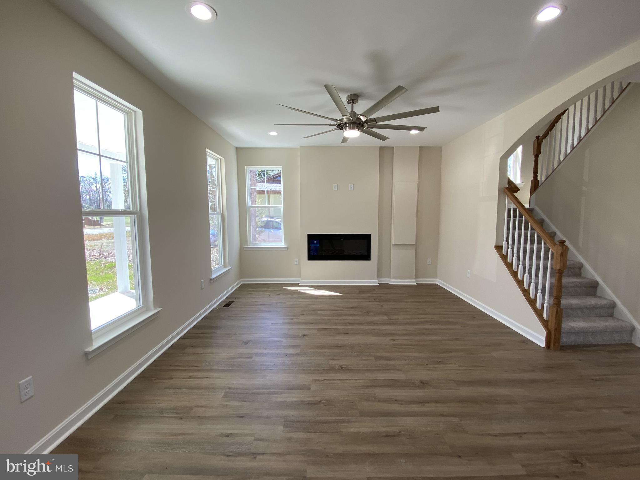 STRATFORD HARBOUR - Residential