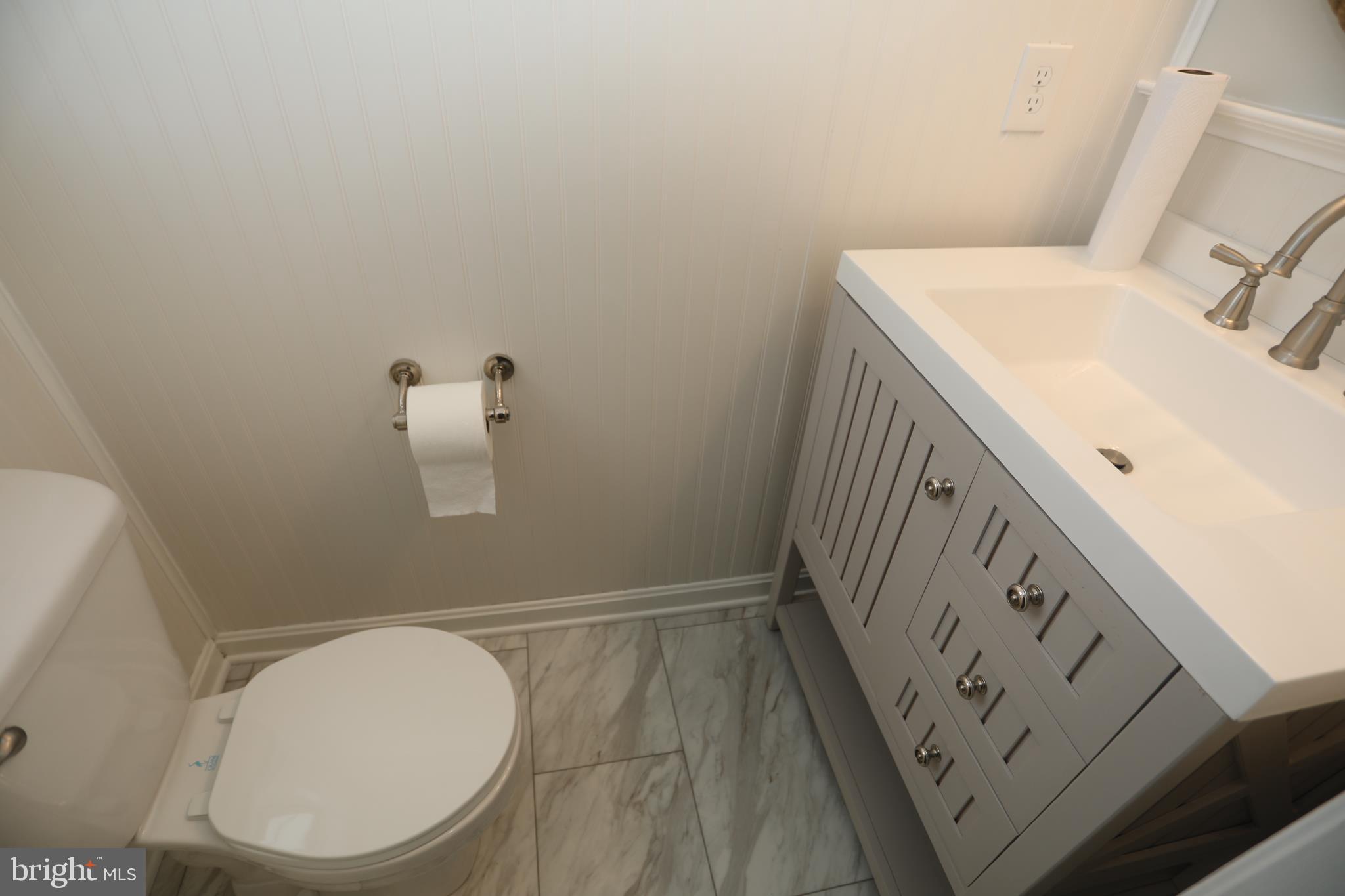 NANTUCKET MEWS - Residential Lease