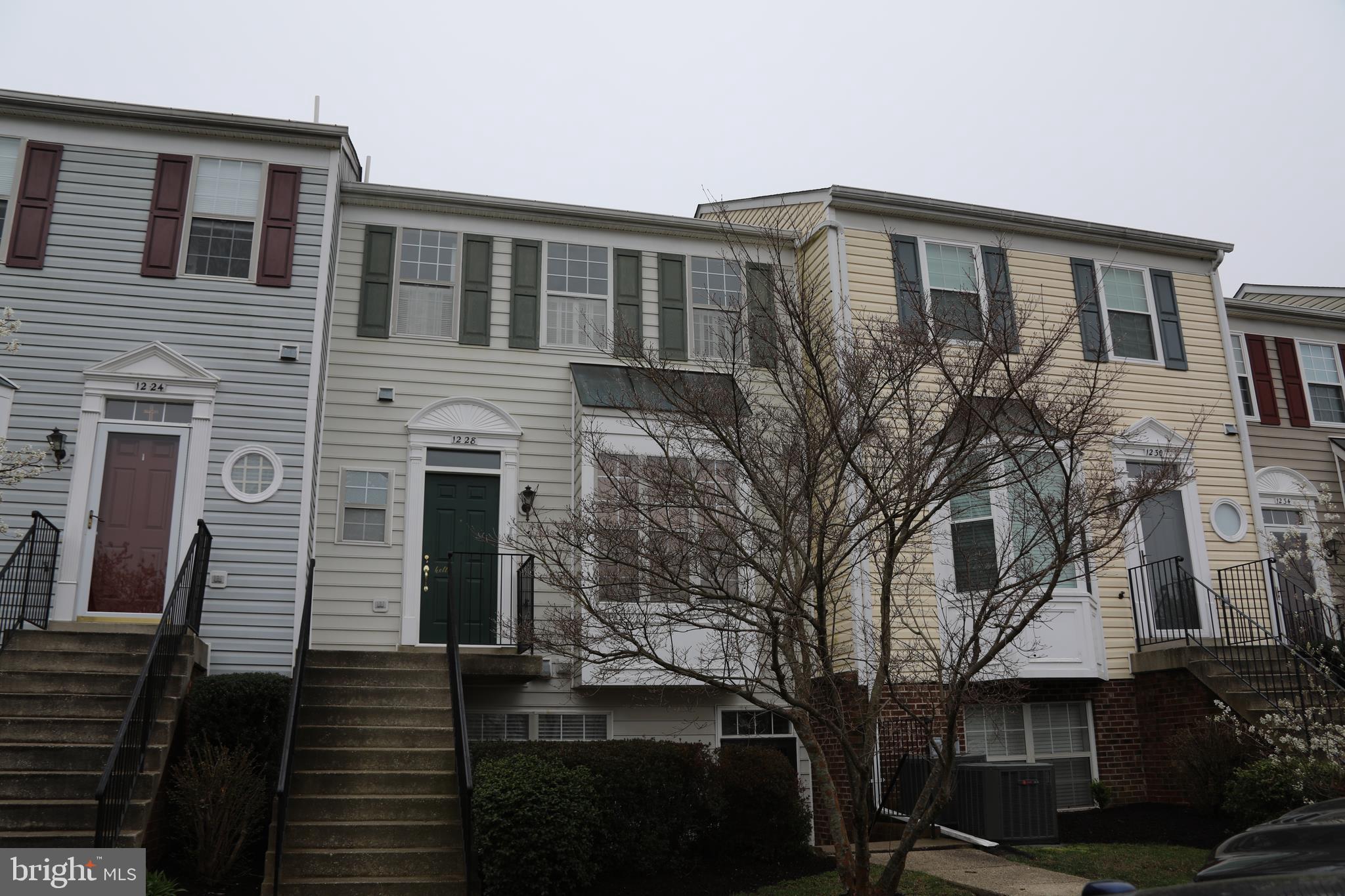 NANTUCKET MEWS - Residential Lease