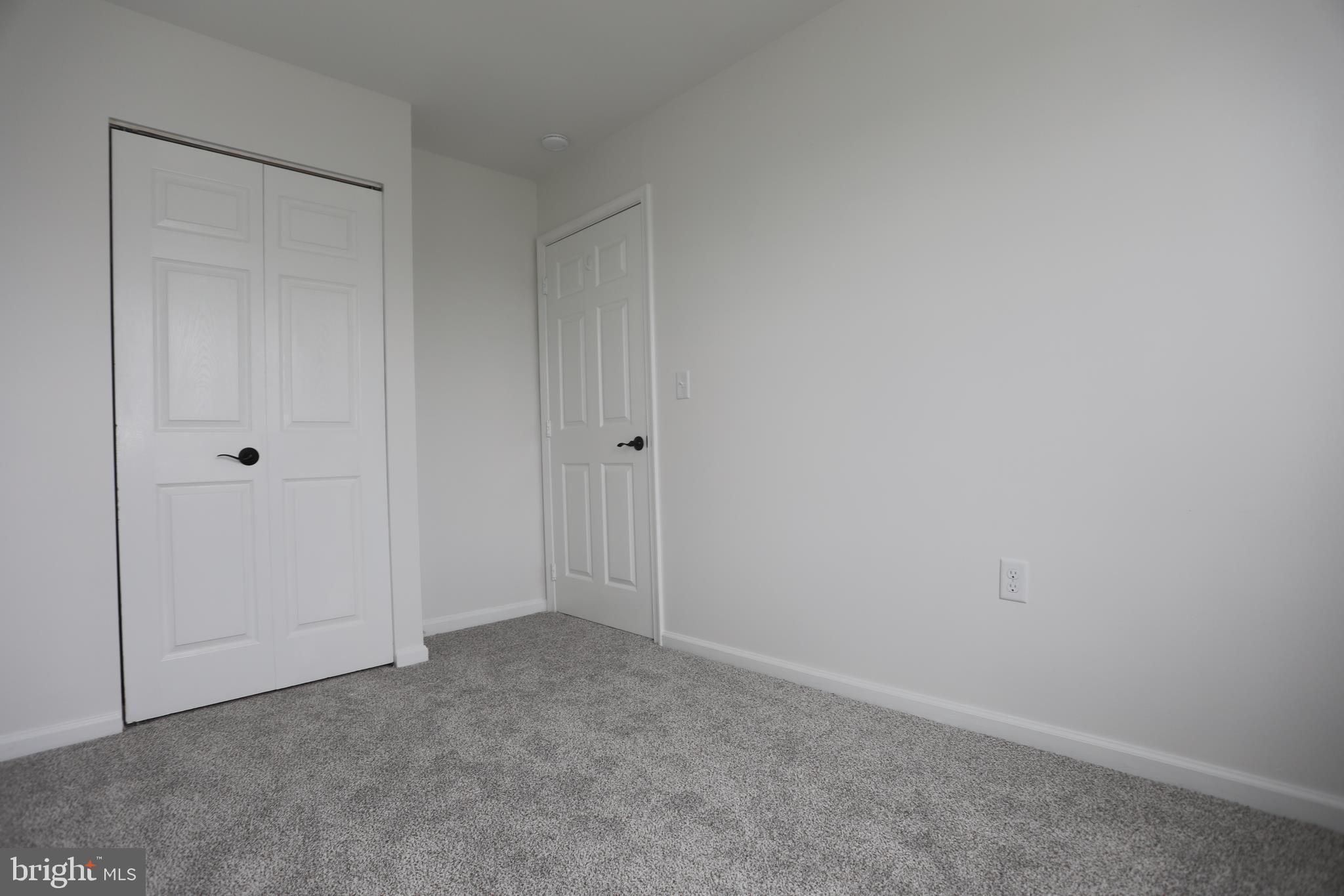 NANTUCKET MEWS - Residential Lease