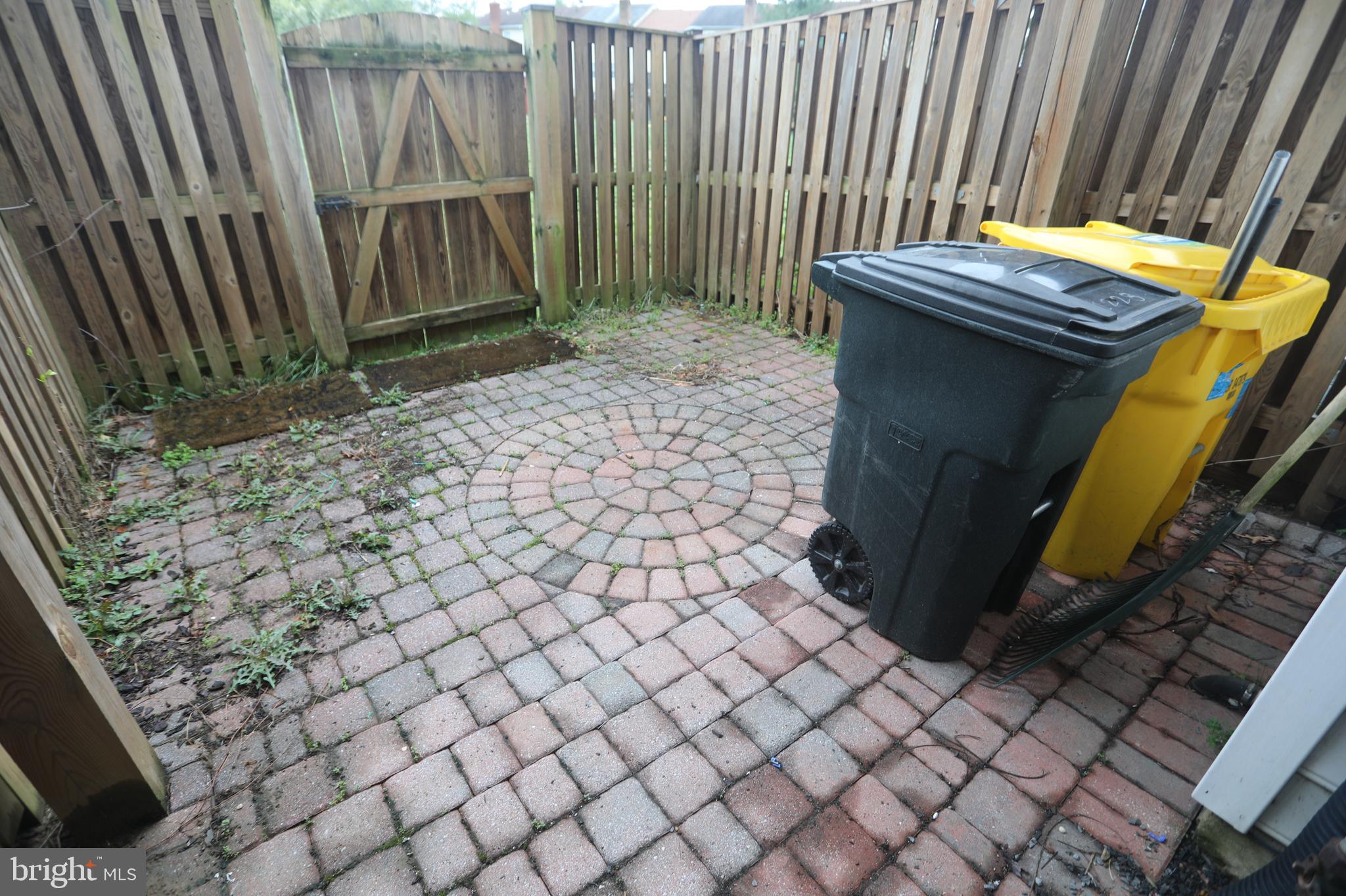 NANTUCKET MEWS - Residential Lease