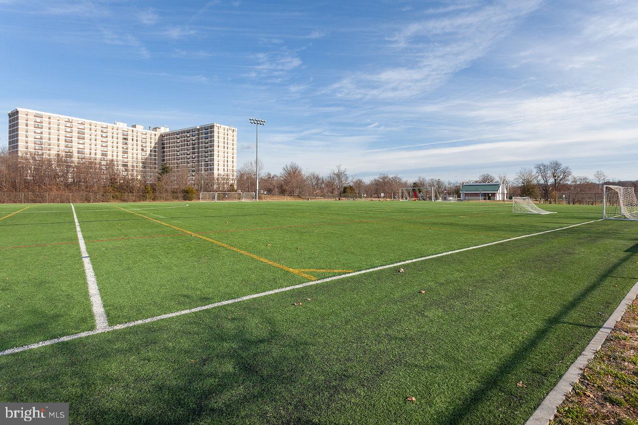 WEST END - Residential