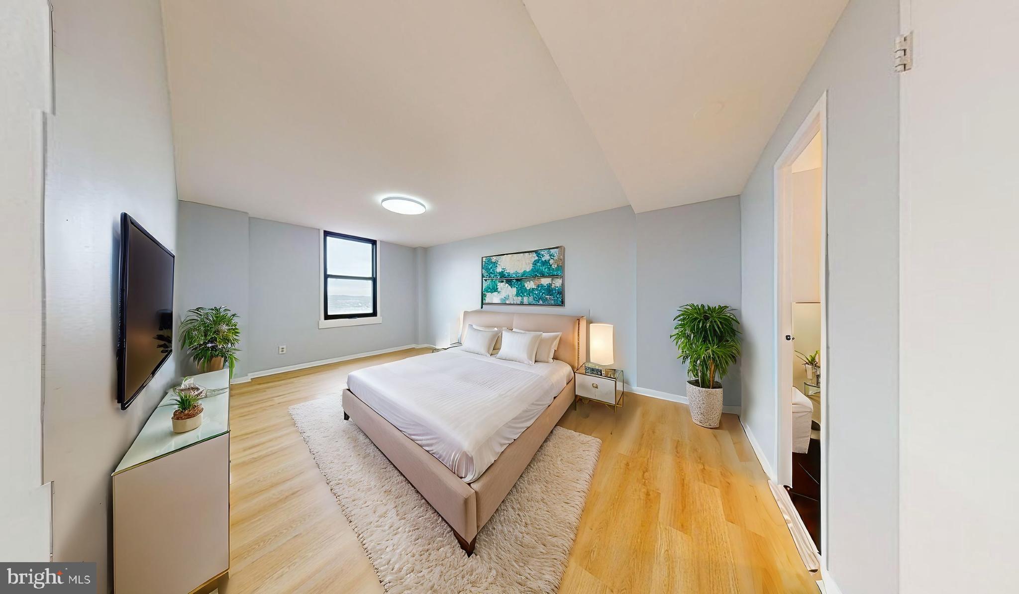 WEST END - Residential