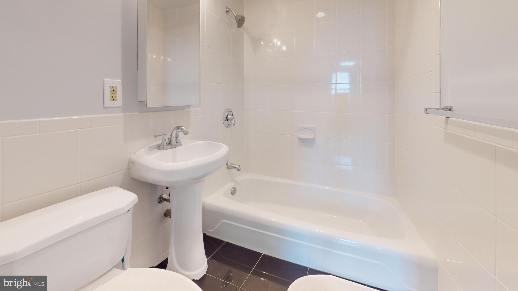 WEST END - Residential