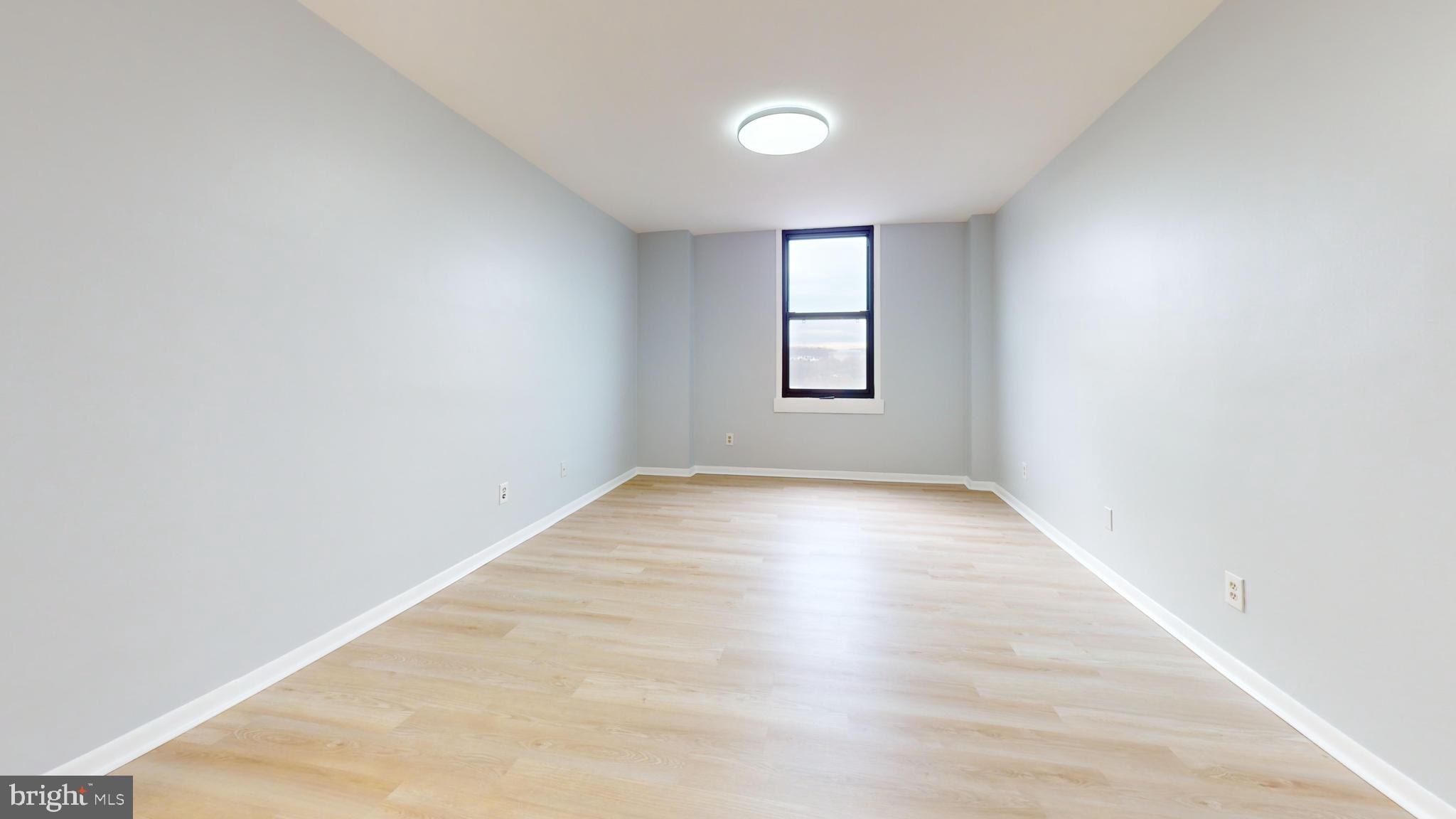 WEST END - Residential