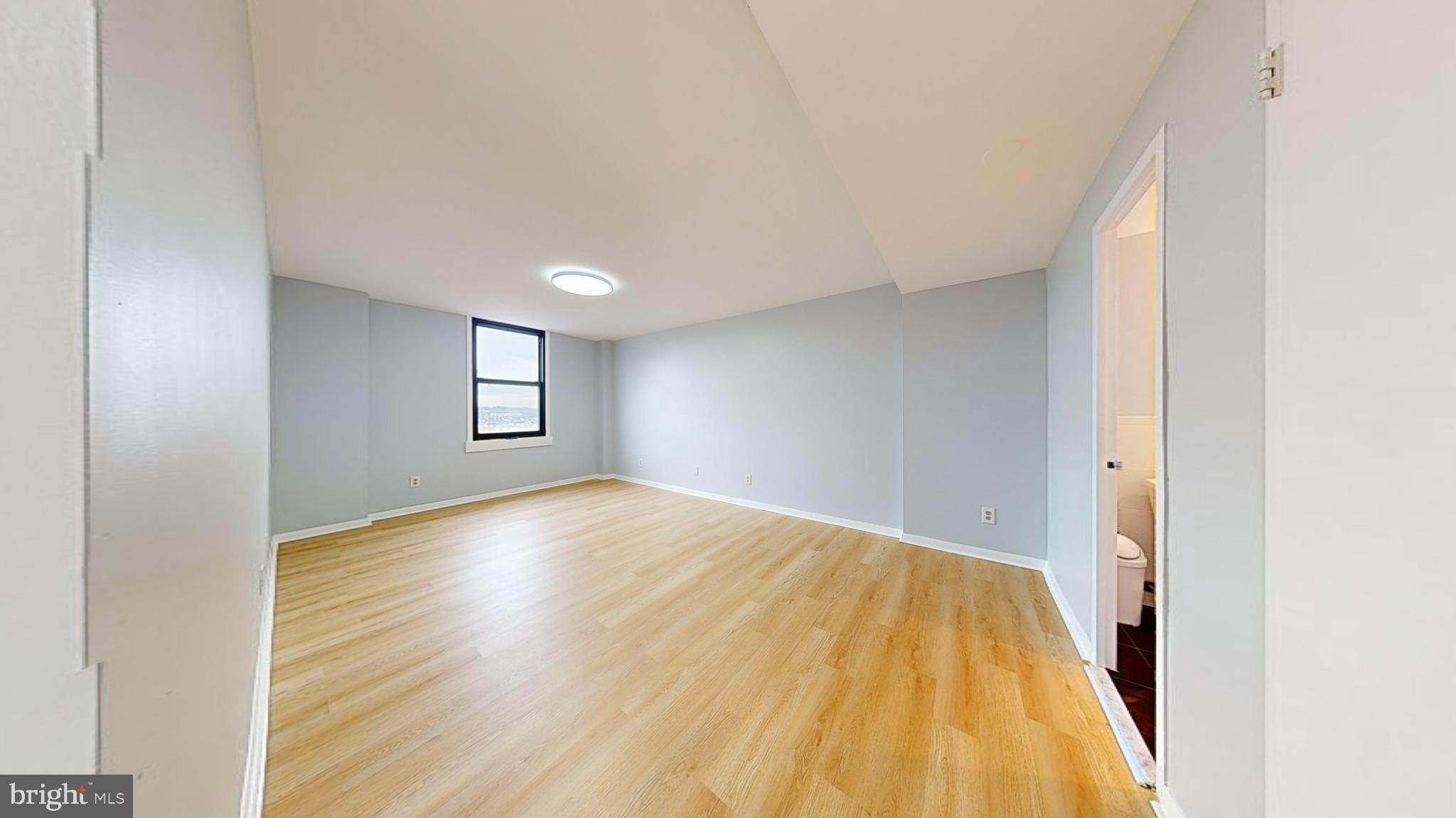 WEST END - Residential