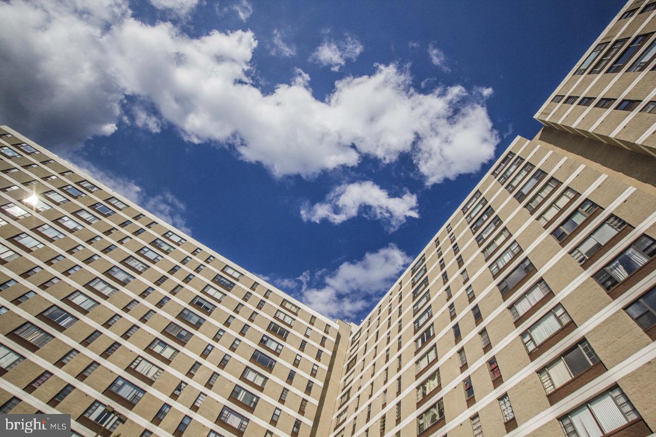 WEST END - Residential