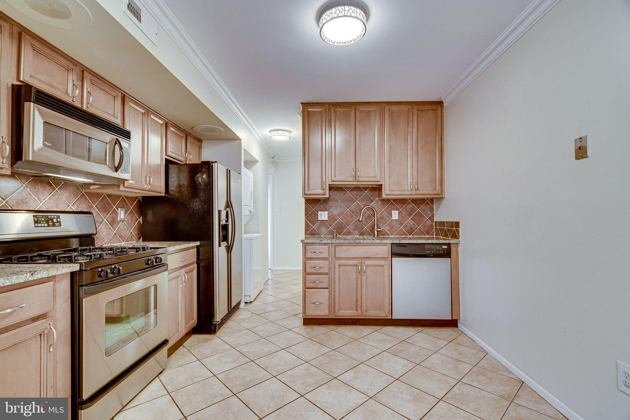 SOUTHGATE - Residential