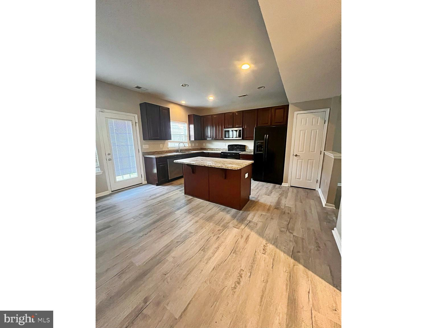 415 ANN MOORE STREET