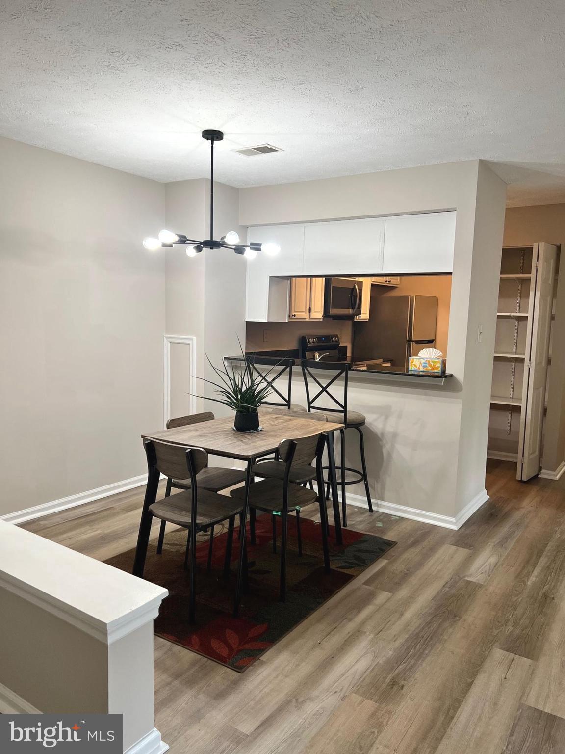 THE TALBOTS OF FREDERICKTOWNE - Residential Lease