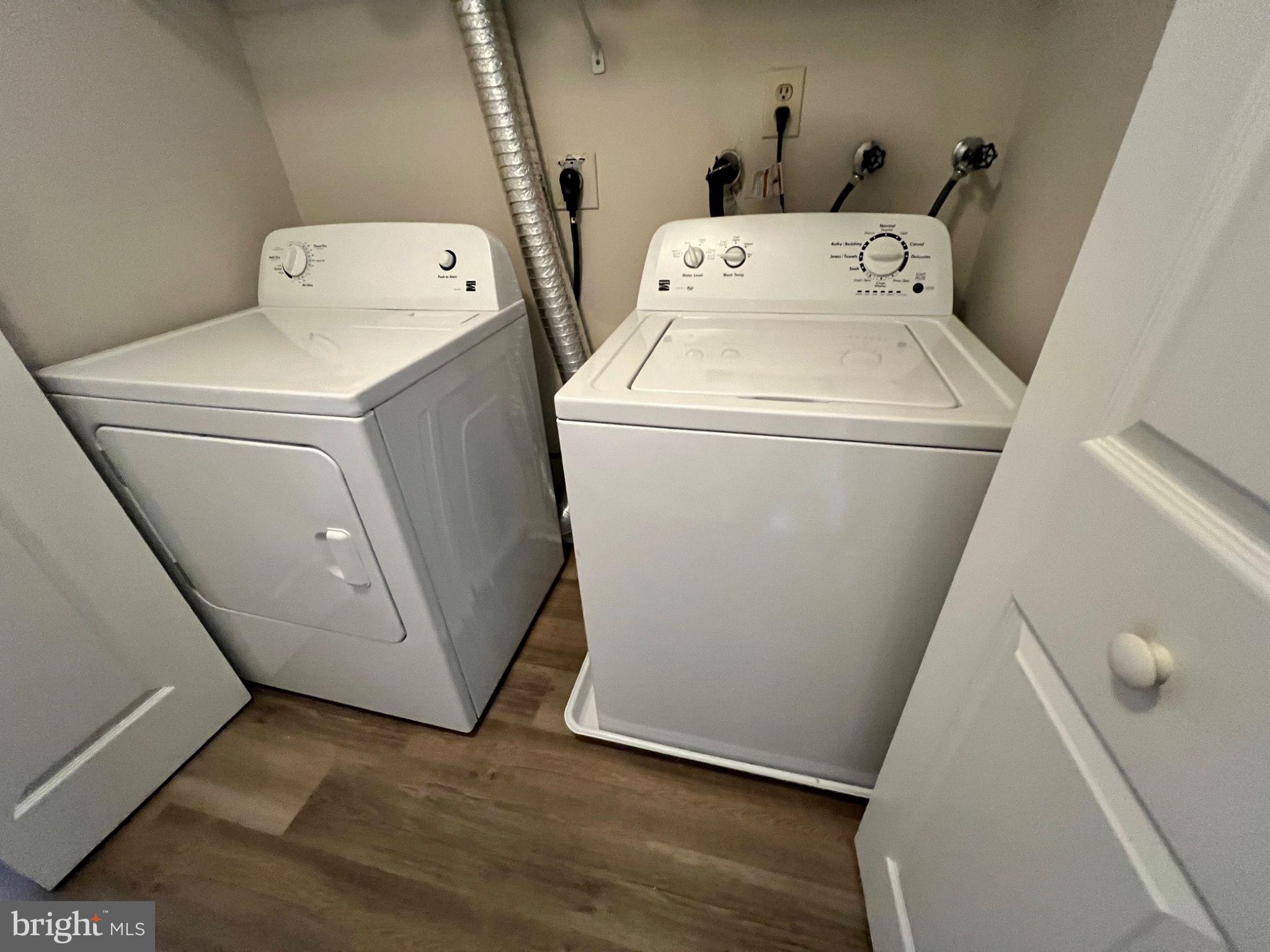 THE TALBOTS OF FREDERICKTOWNE - Residential Lease