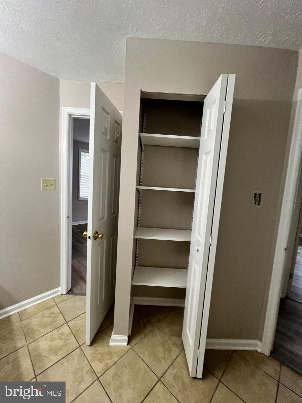 THE TALBOTS OF FREDERICKTOWNE - Residential Lease