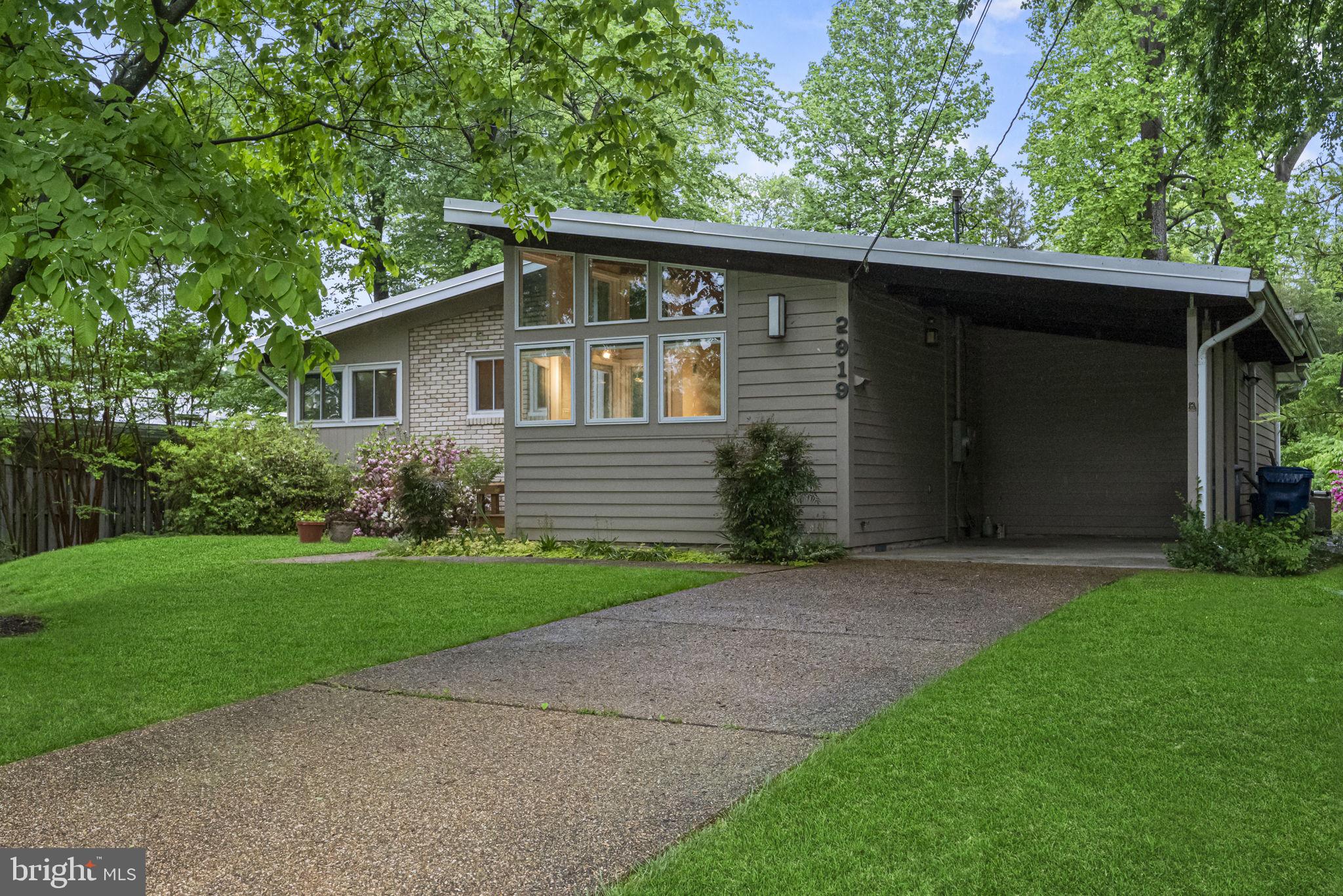 PINE SPRING - Residential Lease