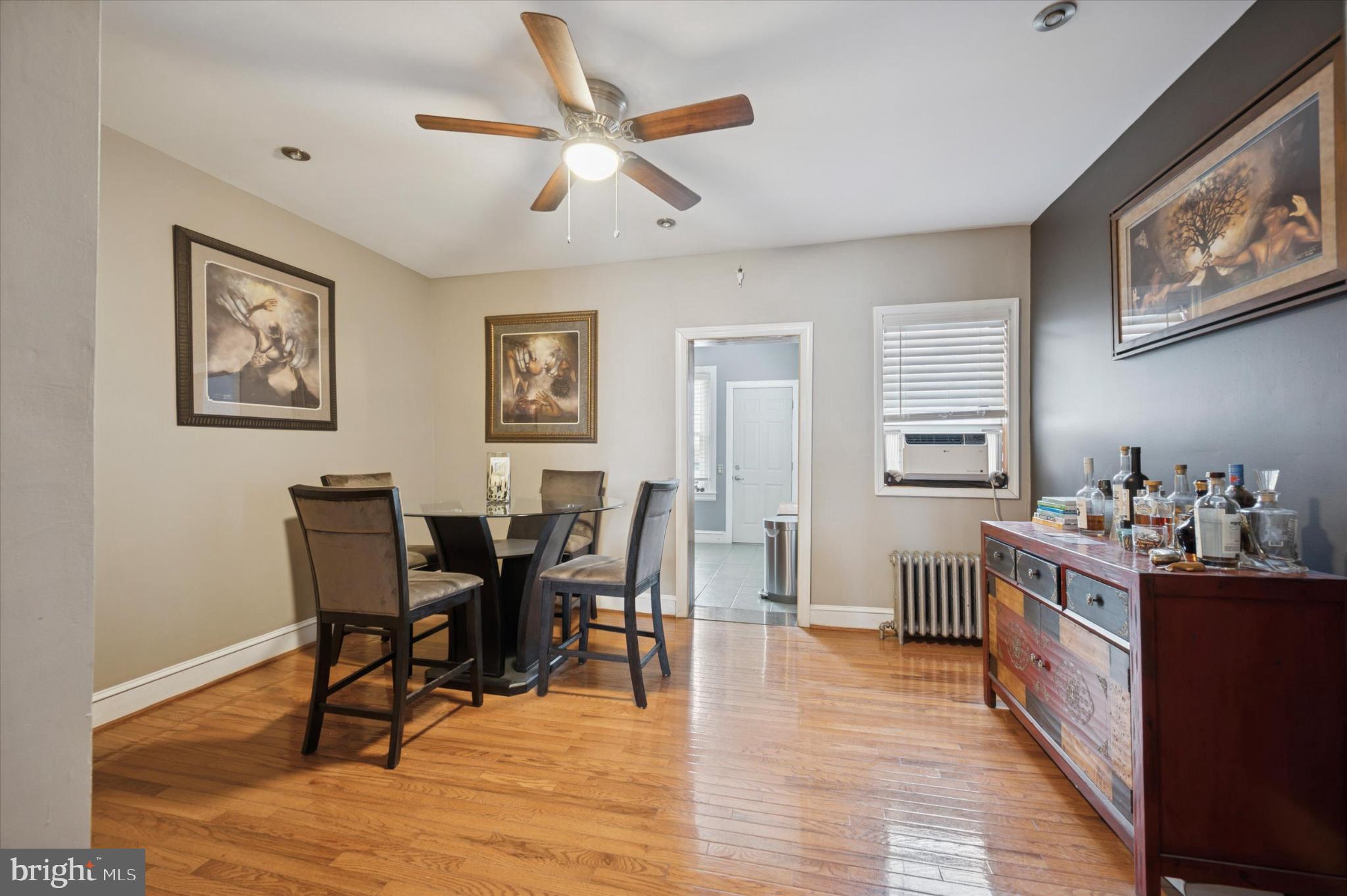 ELMWOOD PARK - Residential