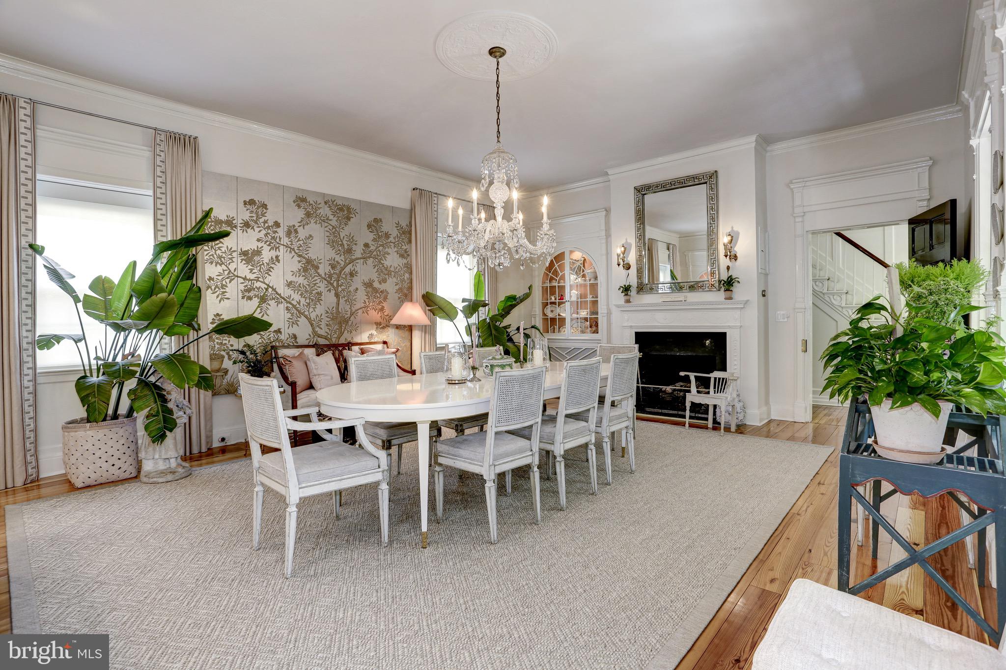 OLD TOWN ALEXANDRIA - Residential