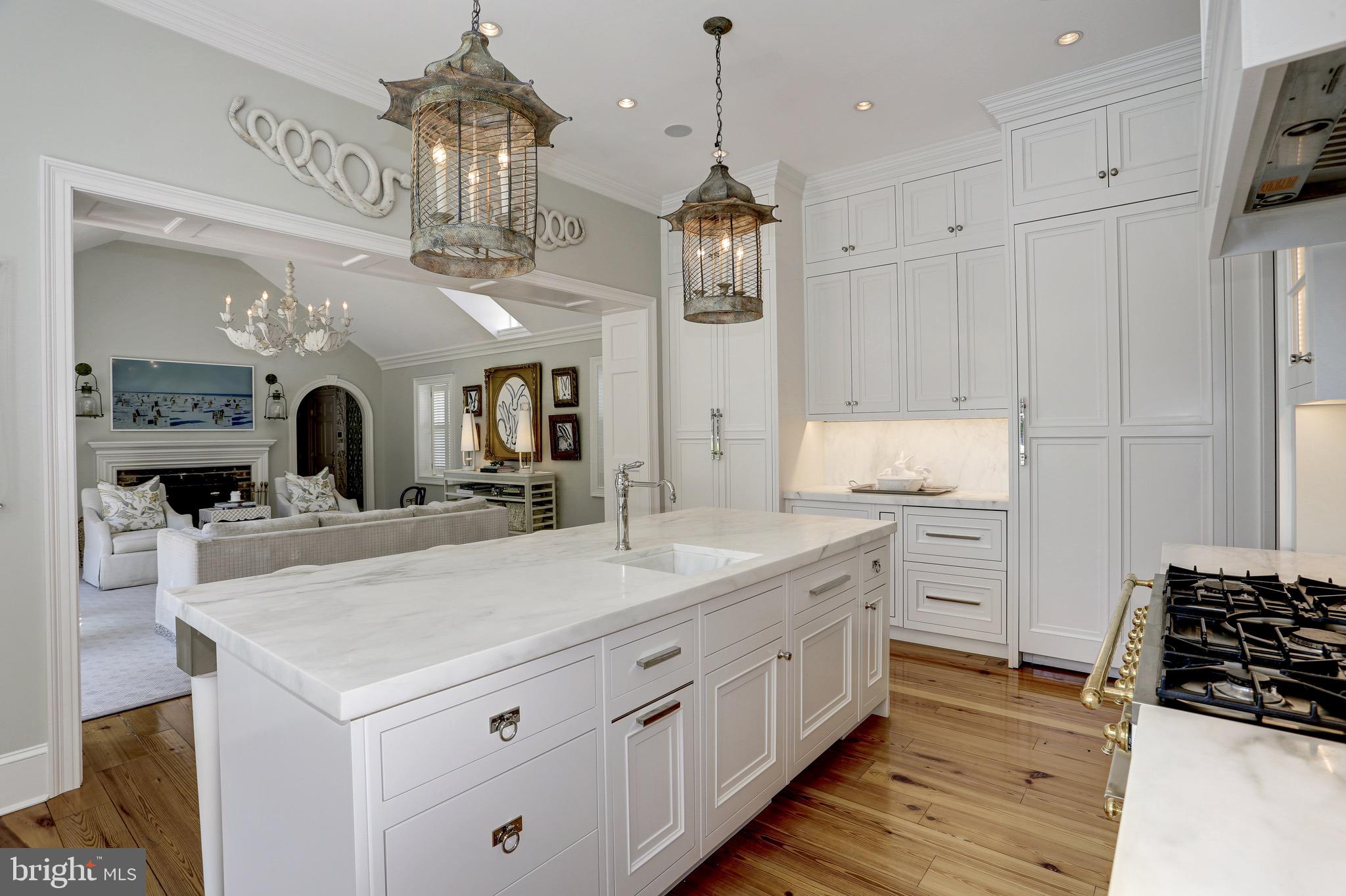 OLD TOWN ALEXANDRIA - Residential