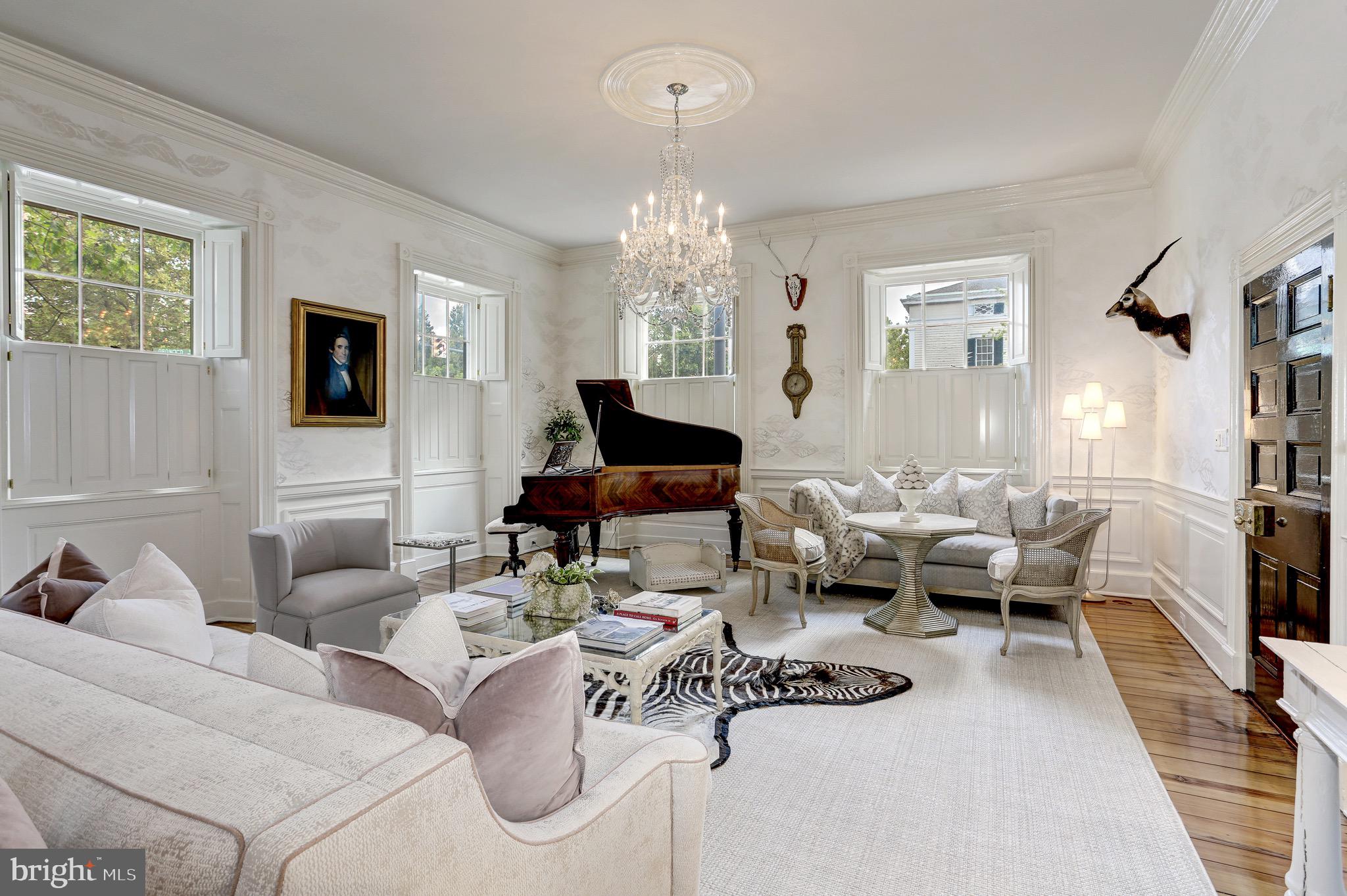 OLD TOWN ALEXANDRIA - Residential