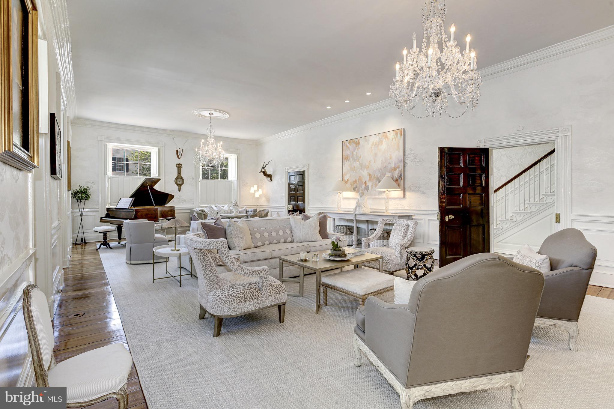 OLD TOWN ALEXANDRIA - Residential