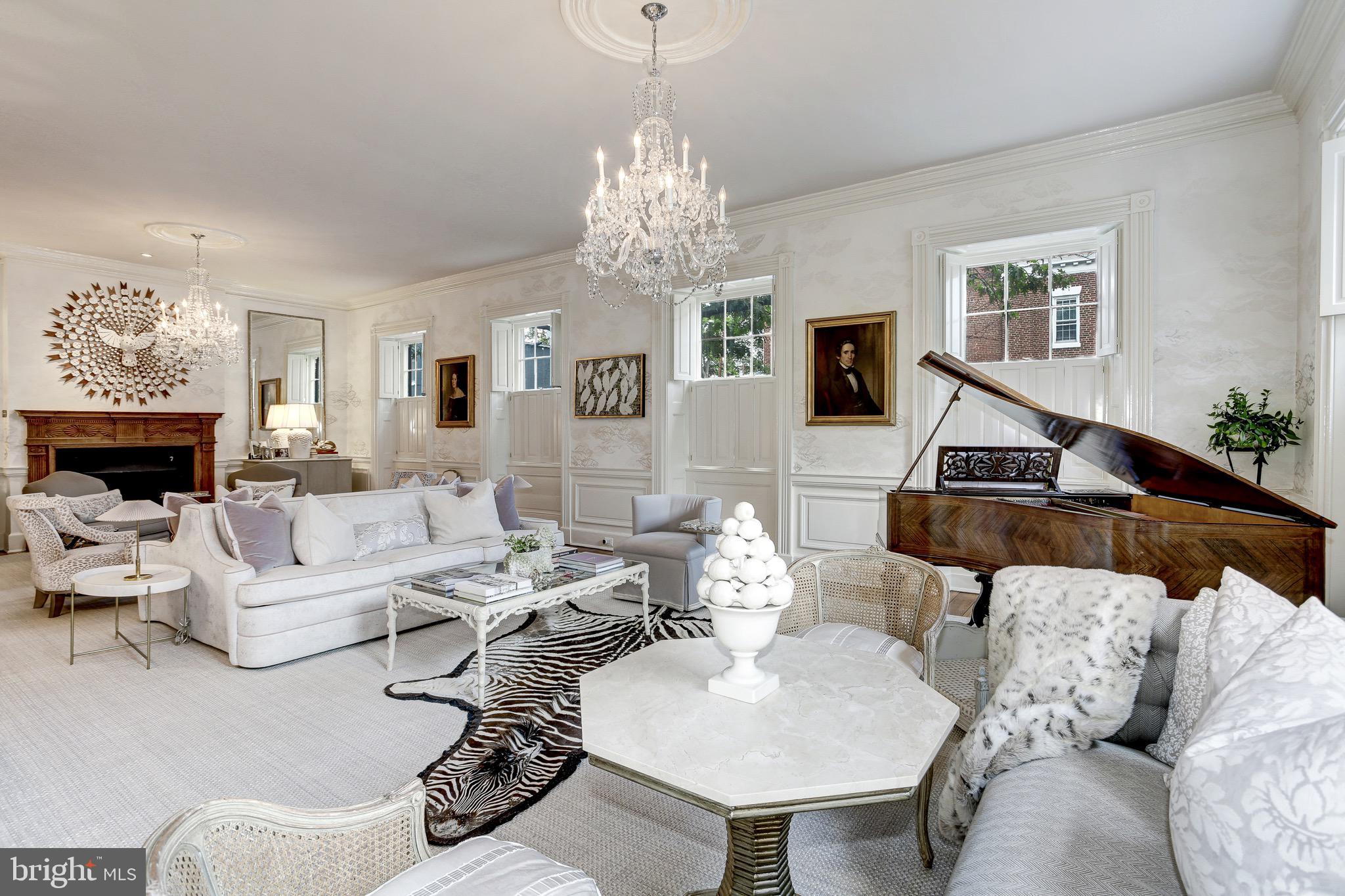 OLD TOWN ALEXANDRIA - Residential