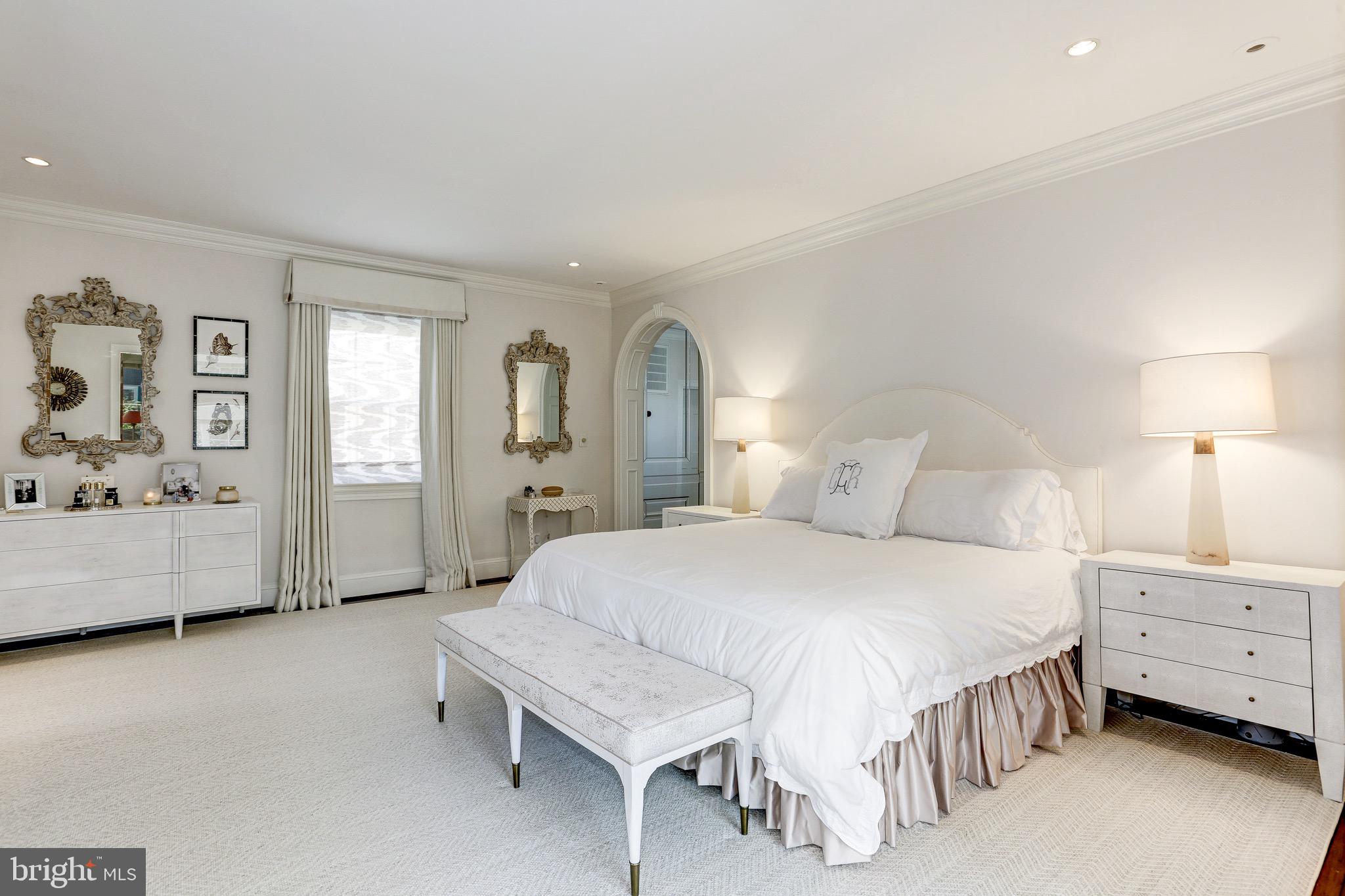 OLD TOWN ALEXANDRIA - Residential