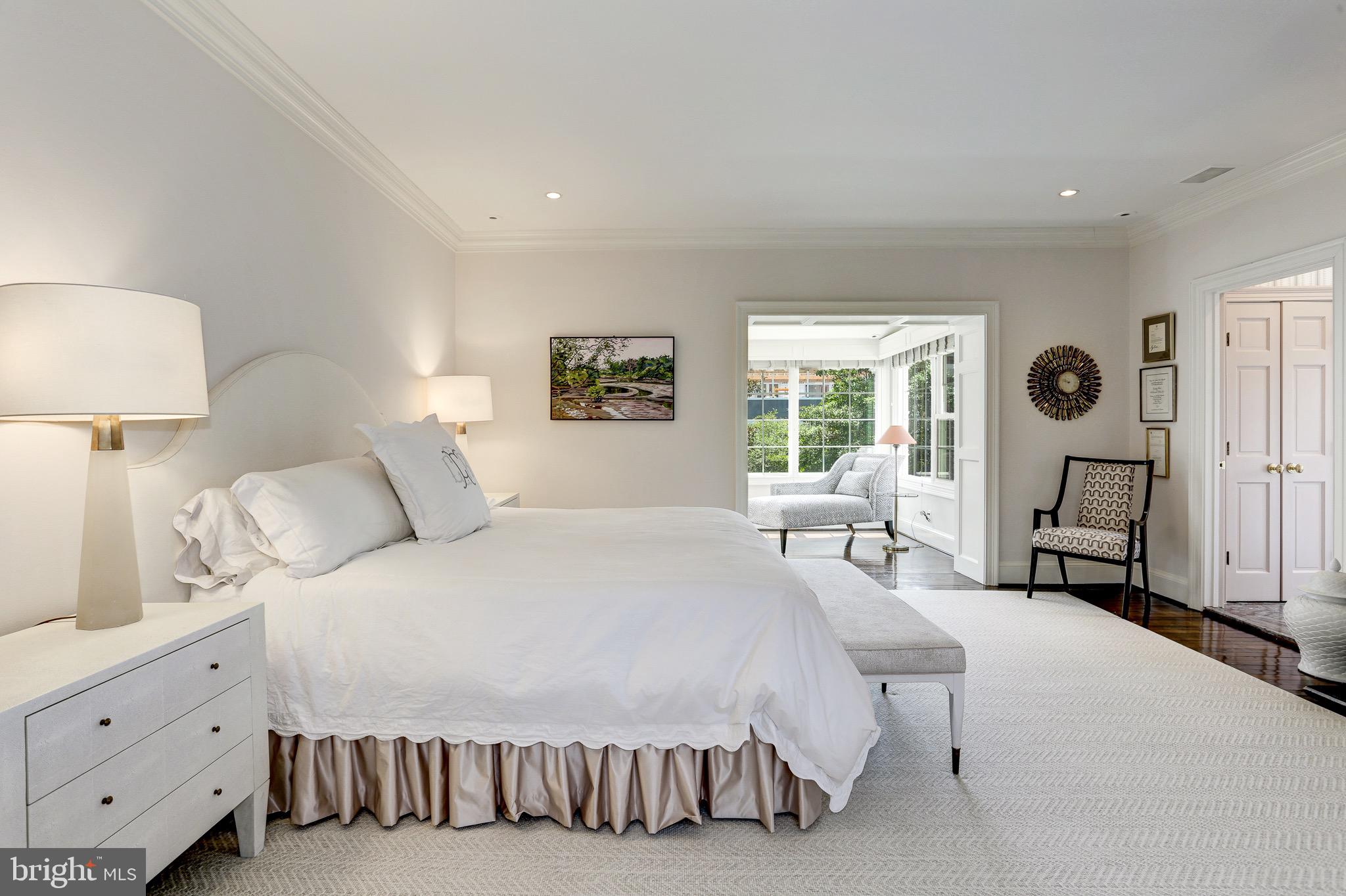 OLD TOWN ALEXANDRIA - Residential