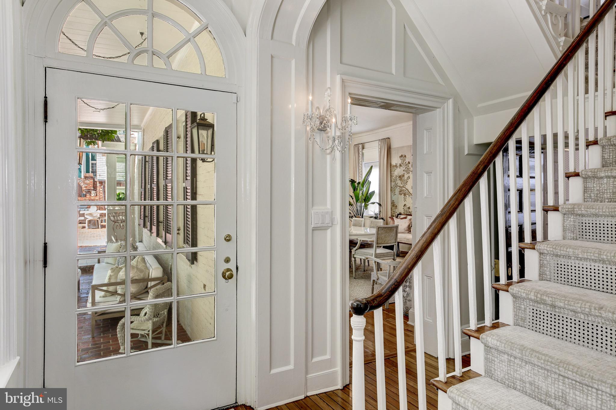 OLD TOWN ALEXANDRIA - Residential