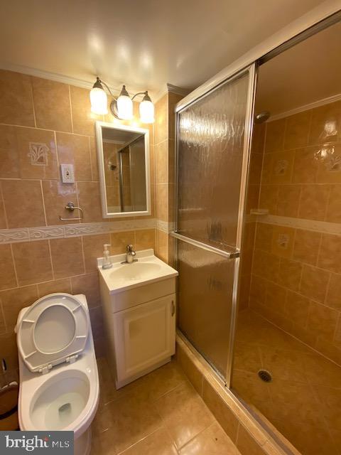 CHESTNUT HILLS - Residential Lease