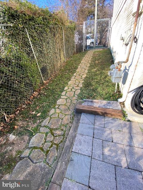 CHESTNUT HILLS - Residential Lease