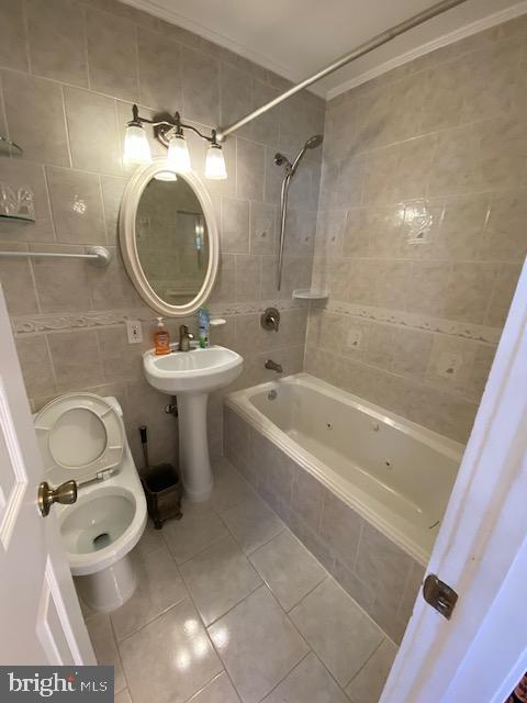 CHESTNUT HILLS - Residential Lease