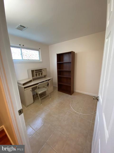 CHESTNUT HILLS - Residential Lease