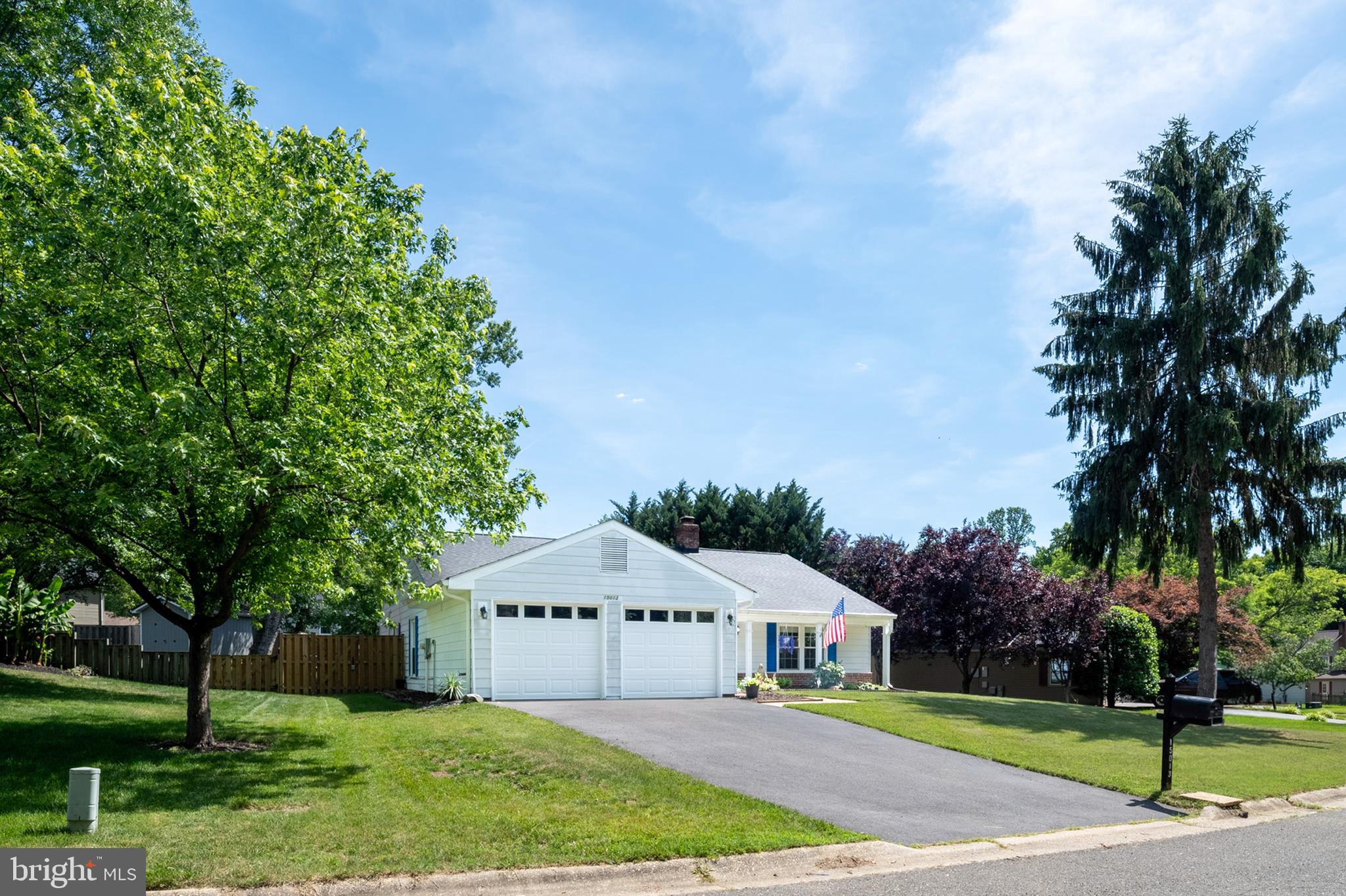 15013 NARROWS LANE