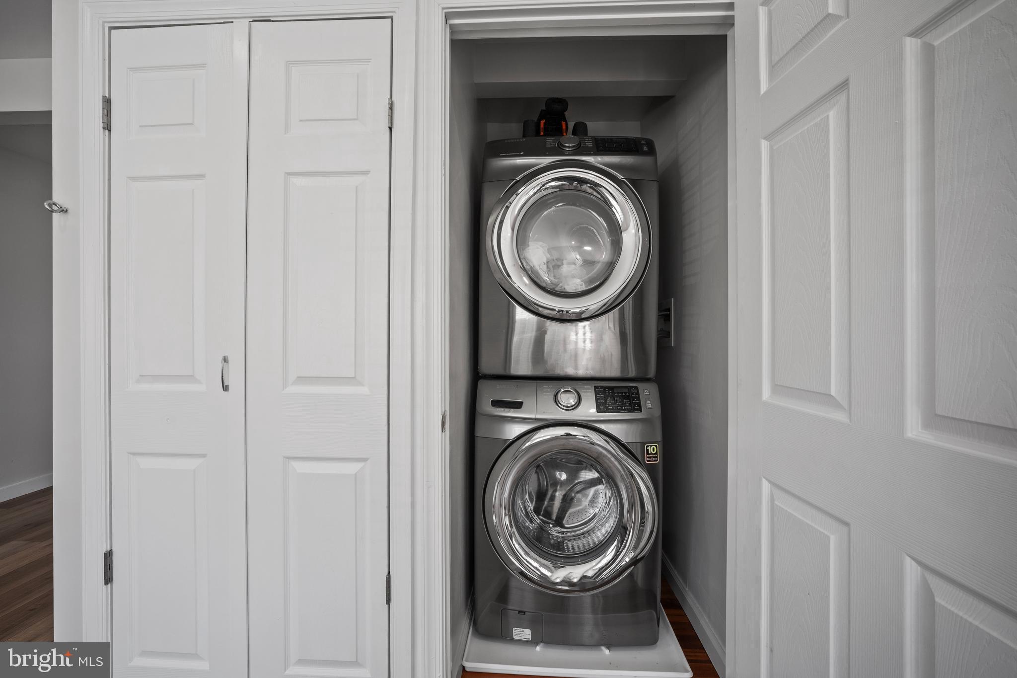 PEMBROOKE - Residential