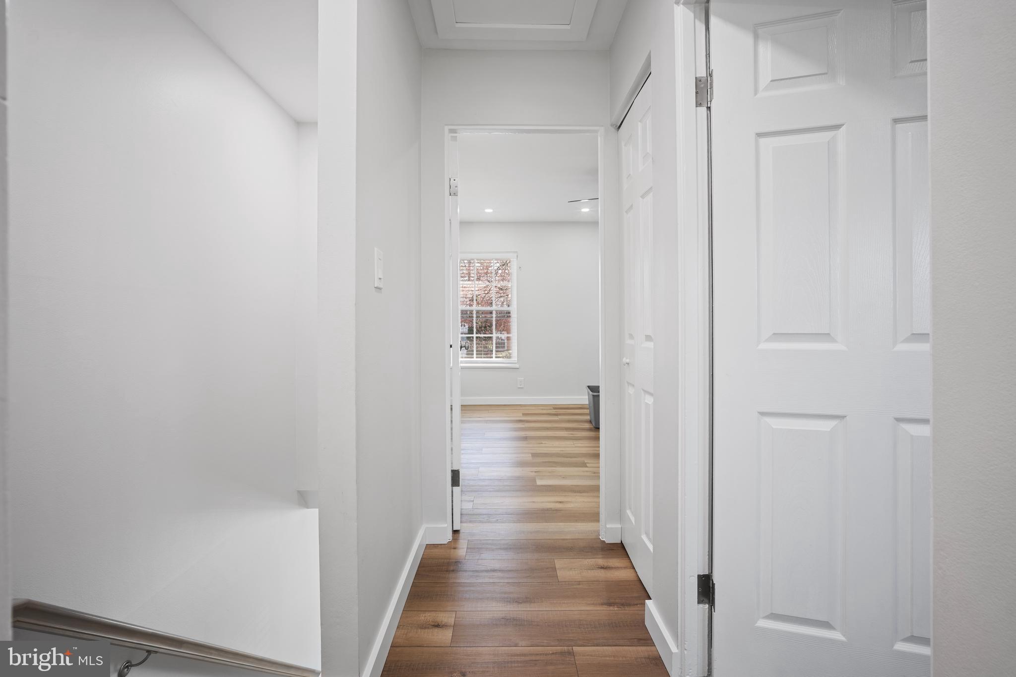 PEMBROOKE - Residential