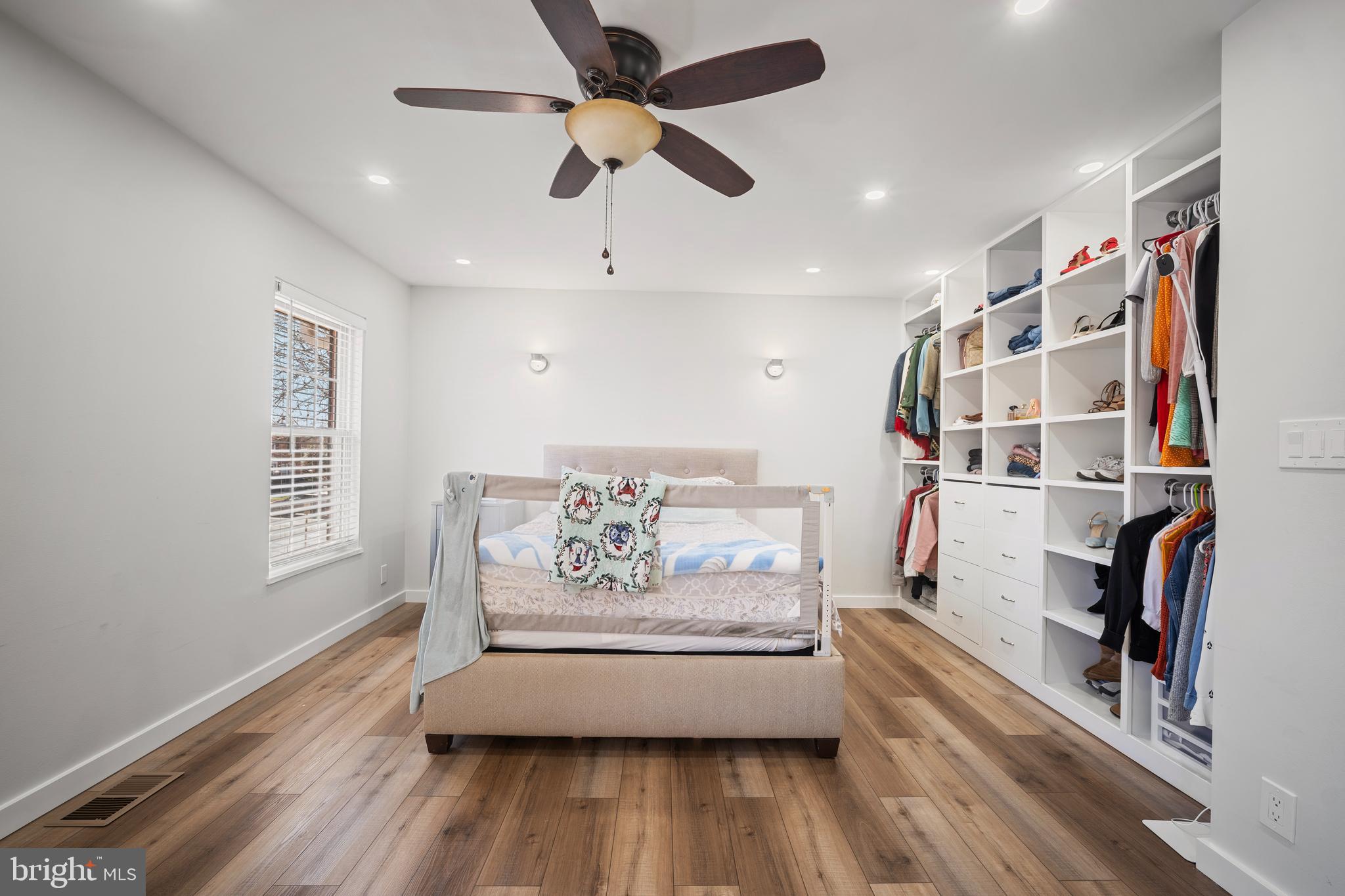 PEMBROOKE - Residential