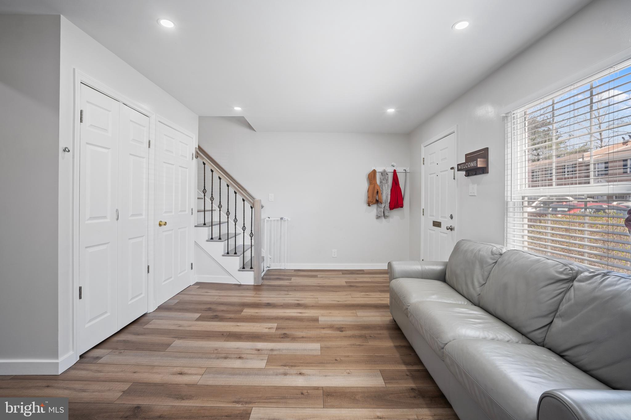 PEMBROOKE - Residential