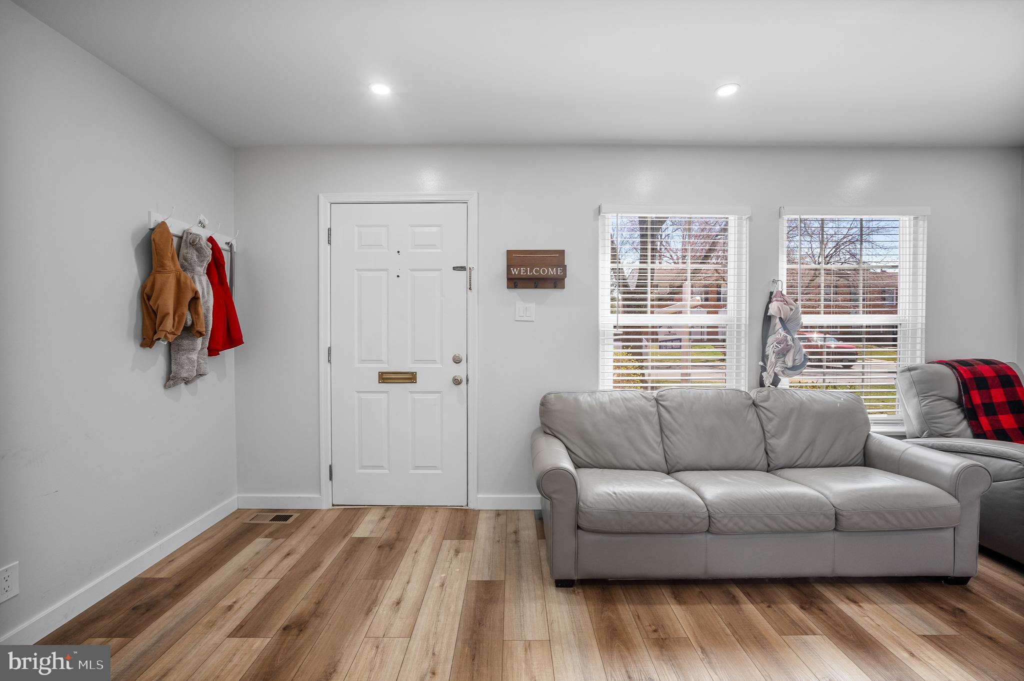 PEMBROOKE - Residential