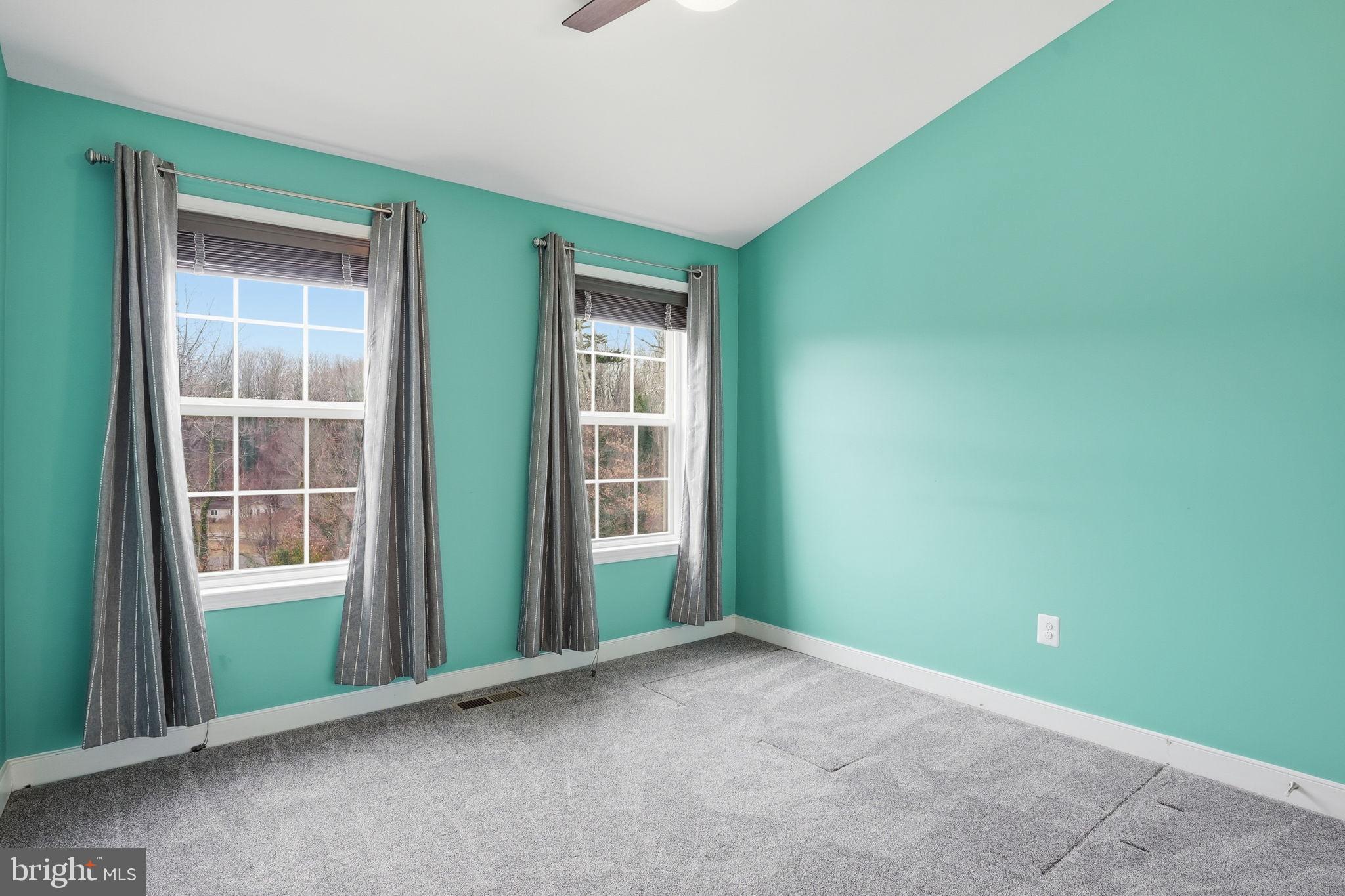 ADMIRALS RIDGE - Residential