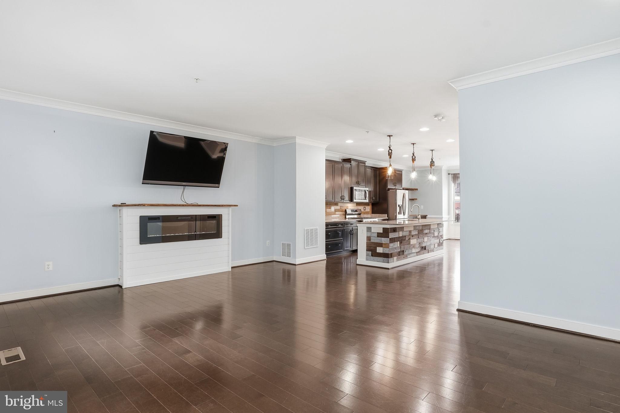 ADMIRALS RIDGE - Residential