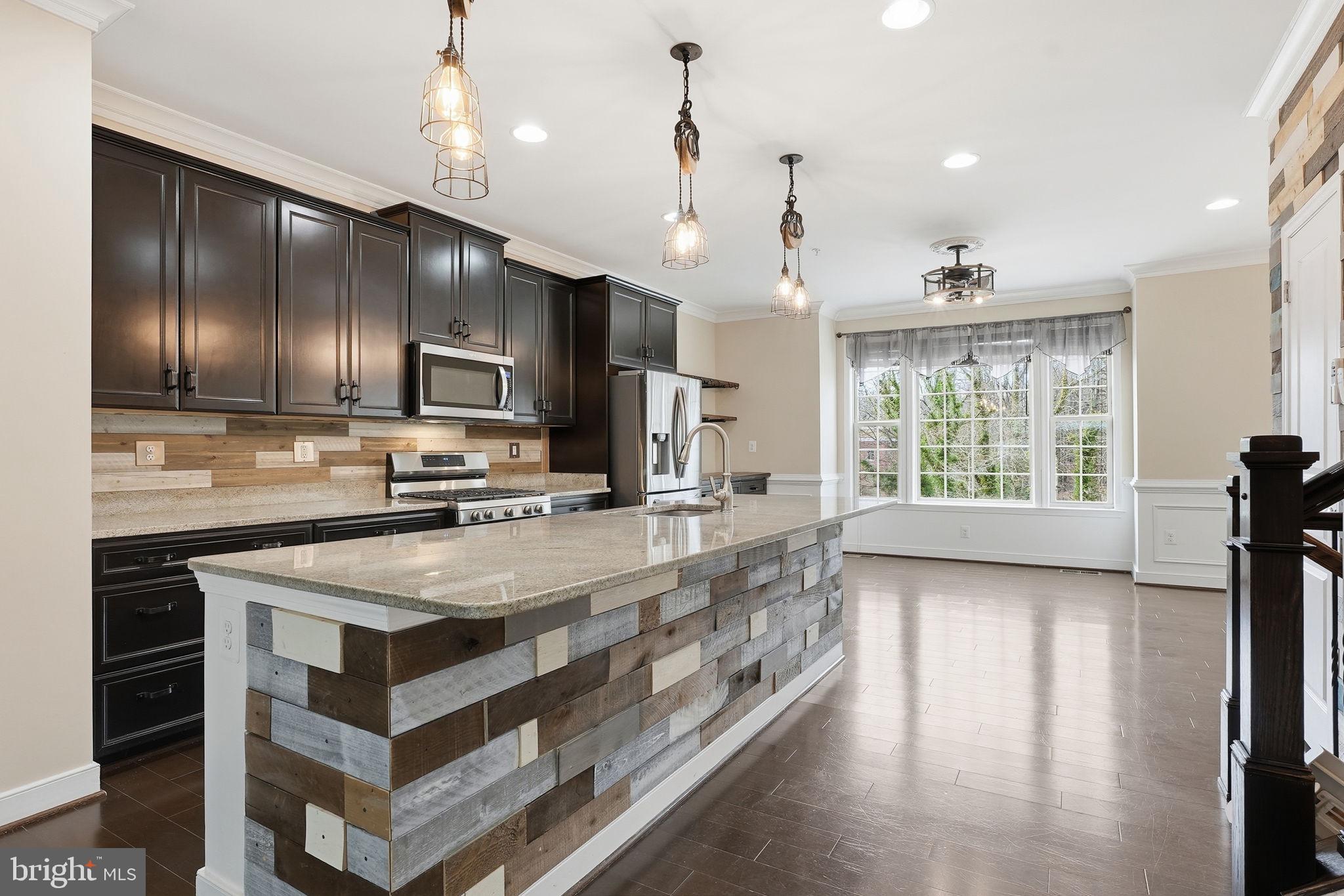 ADMIRALS RIDGE - Residential